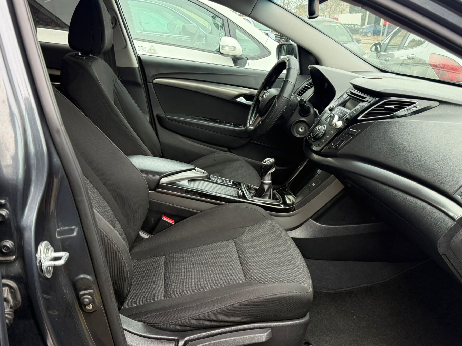 HYUNDAI I40 klass blue 