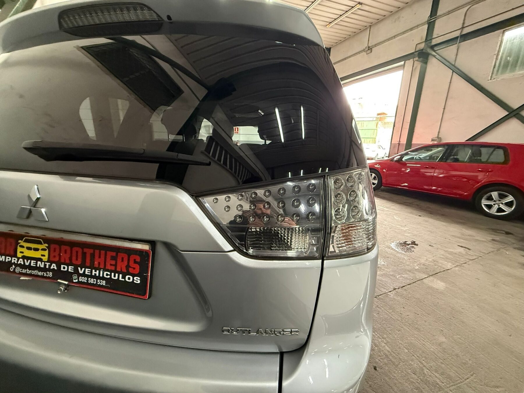 MITSUBISHI outlander kaiteki
