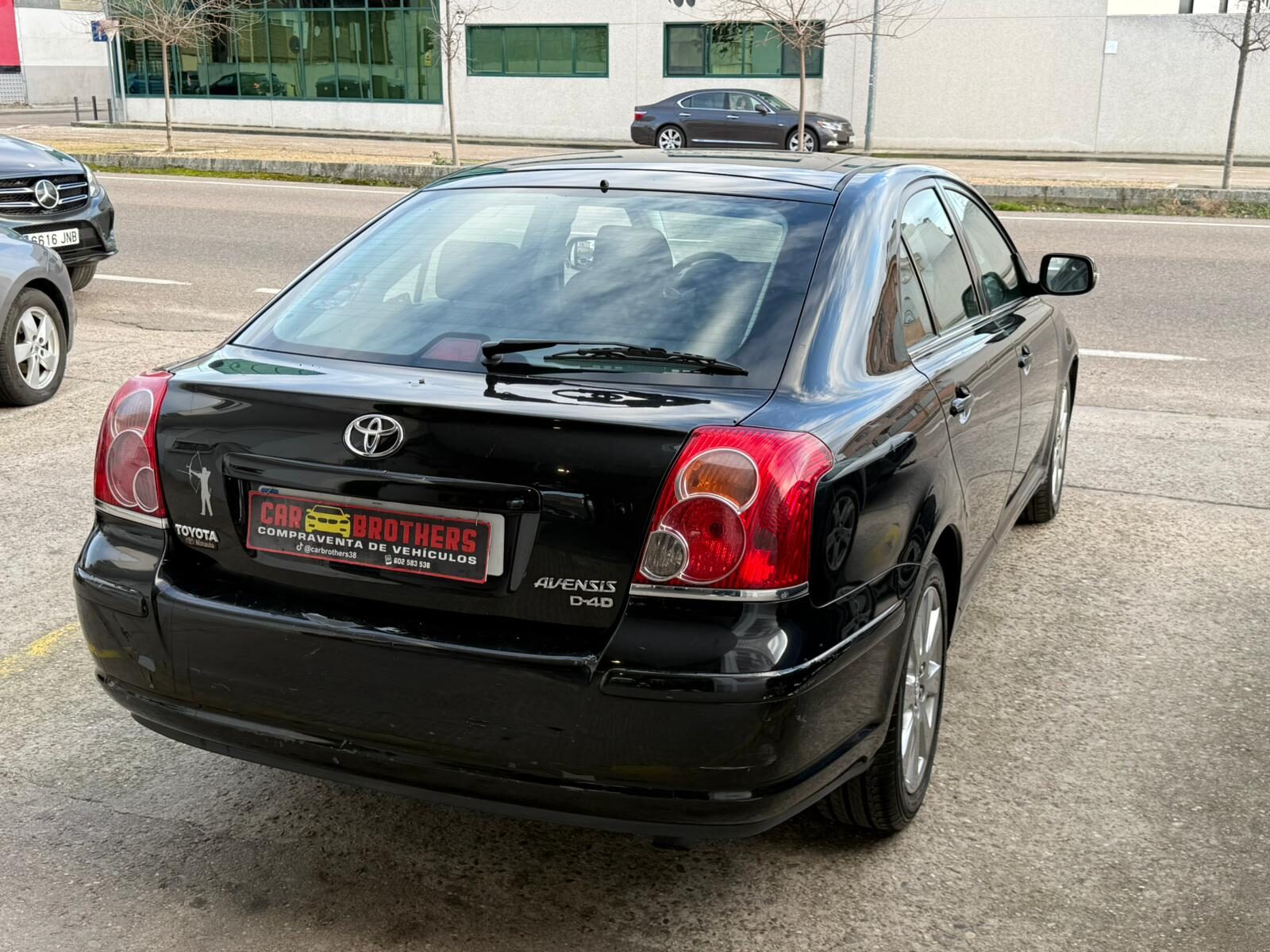 TOYOTA AVENSIS D4D