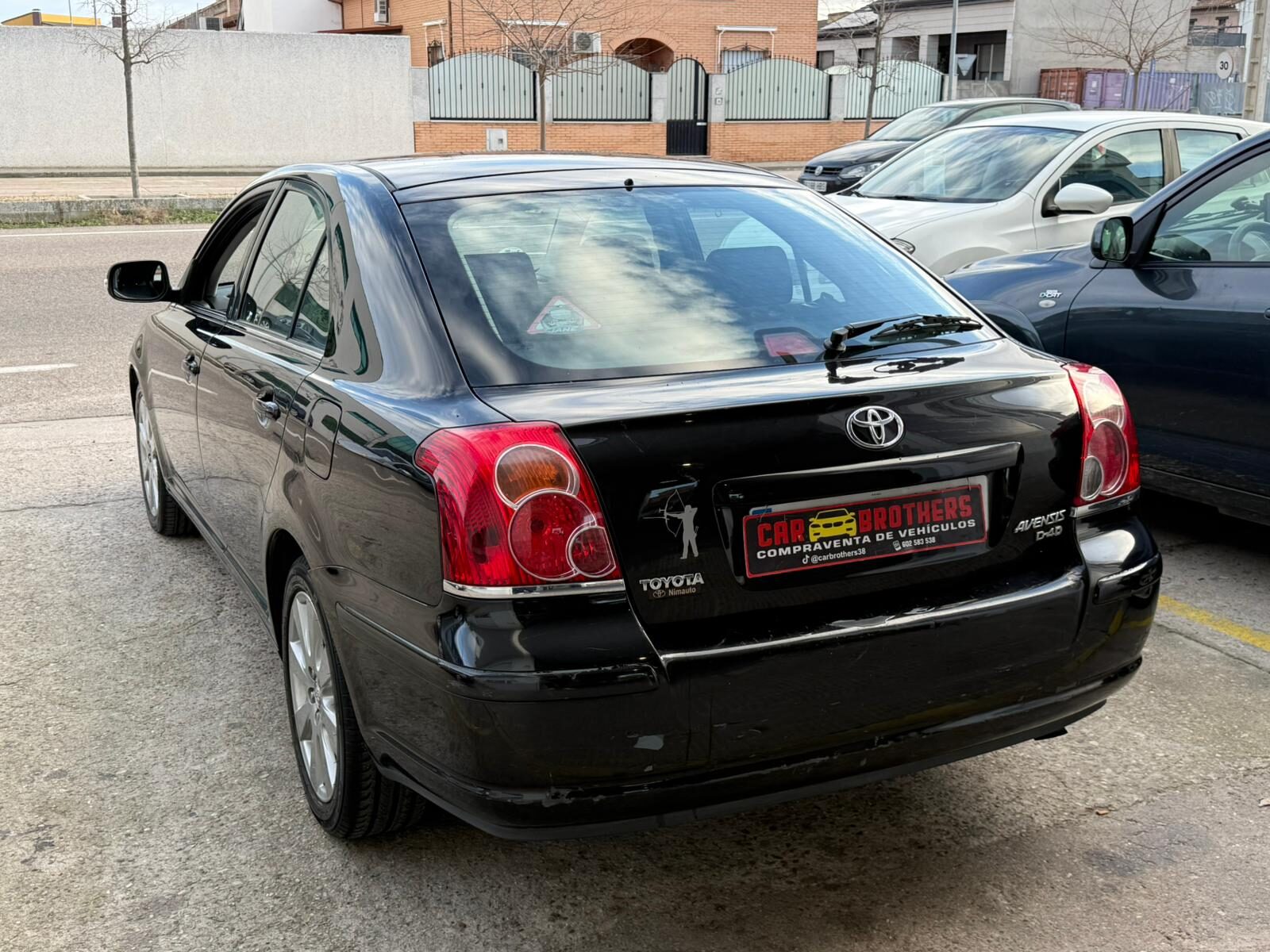 TOYOTA AVENSIS D4D