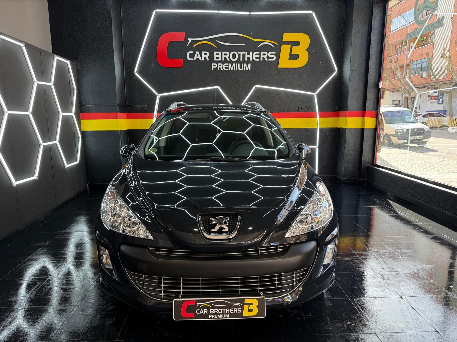 PEUGEOT 308 sw 1.6 hdi 7 plazas 