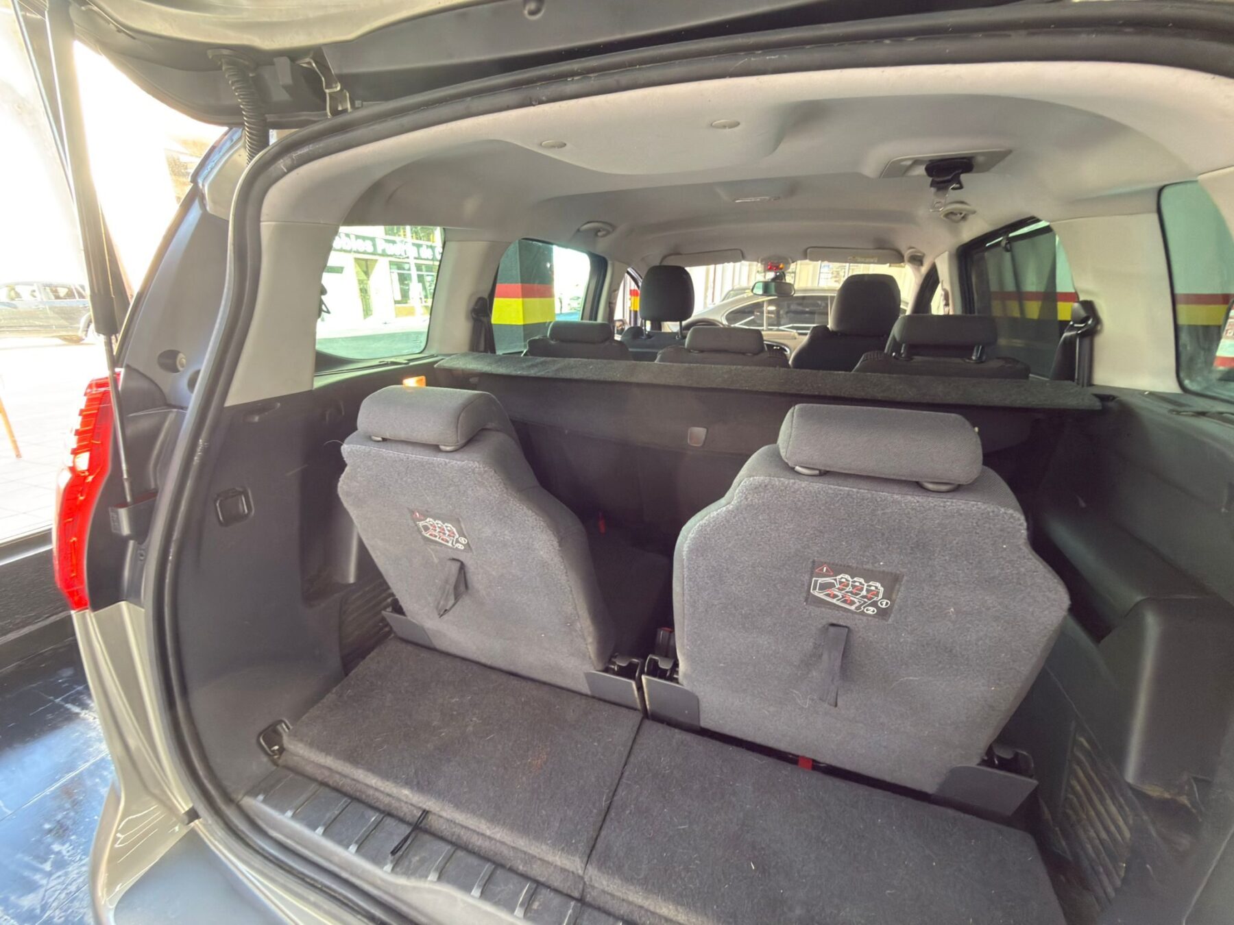 PEUGEOT 5008 1.6  hdi STYLE 