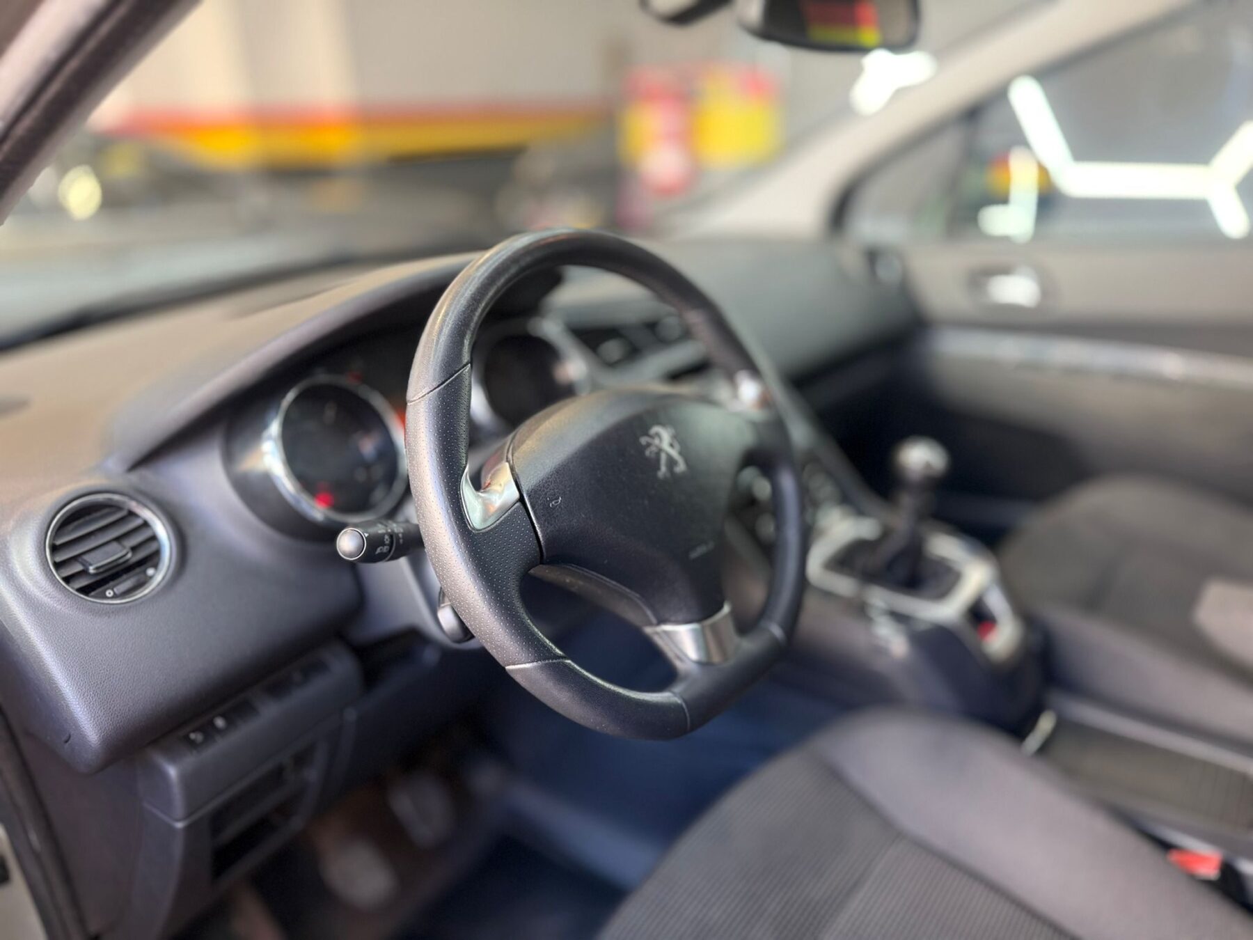 PEUGEOT 5008 1.6  hdi STYLE 