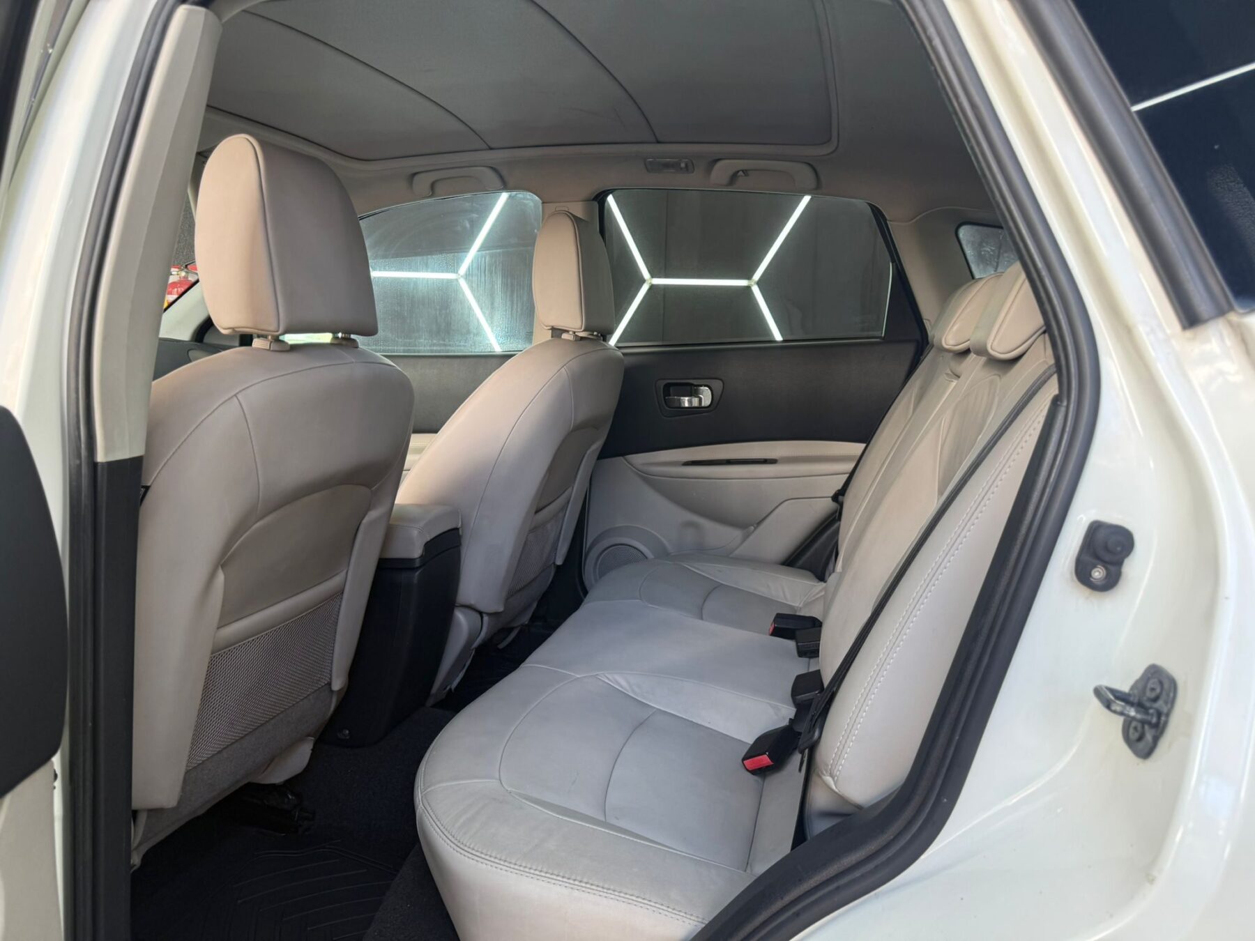 NISSAN QASQHAI tekna sport