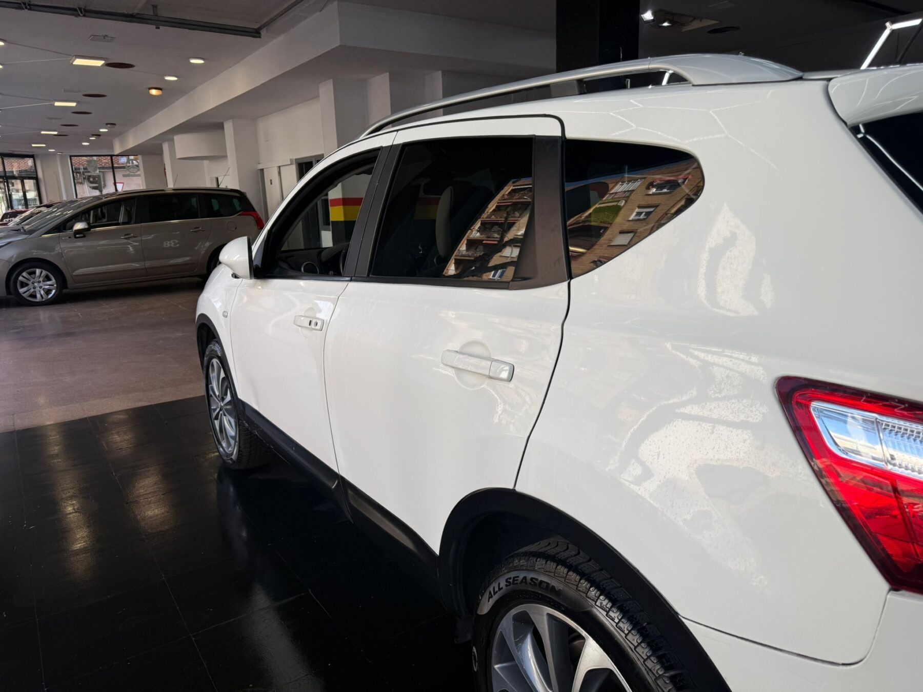 NISSAN QASQHAI tekna sport