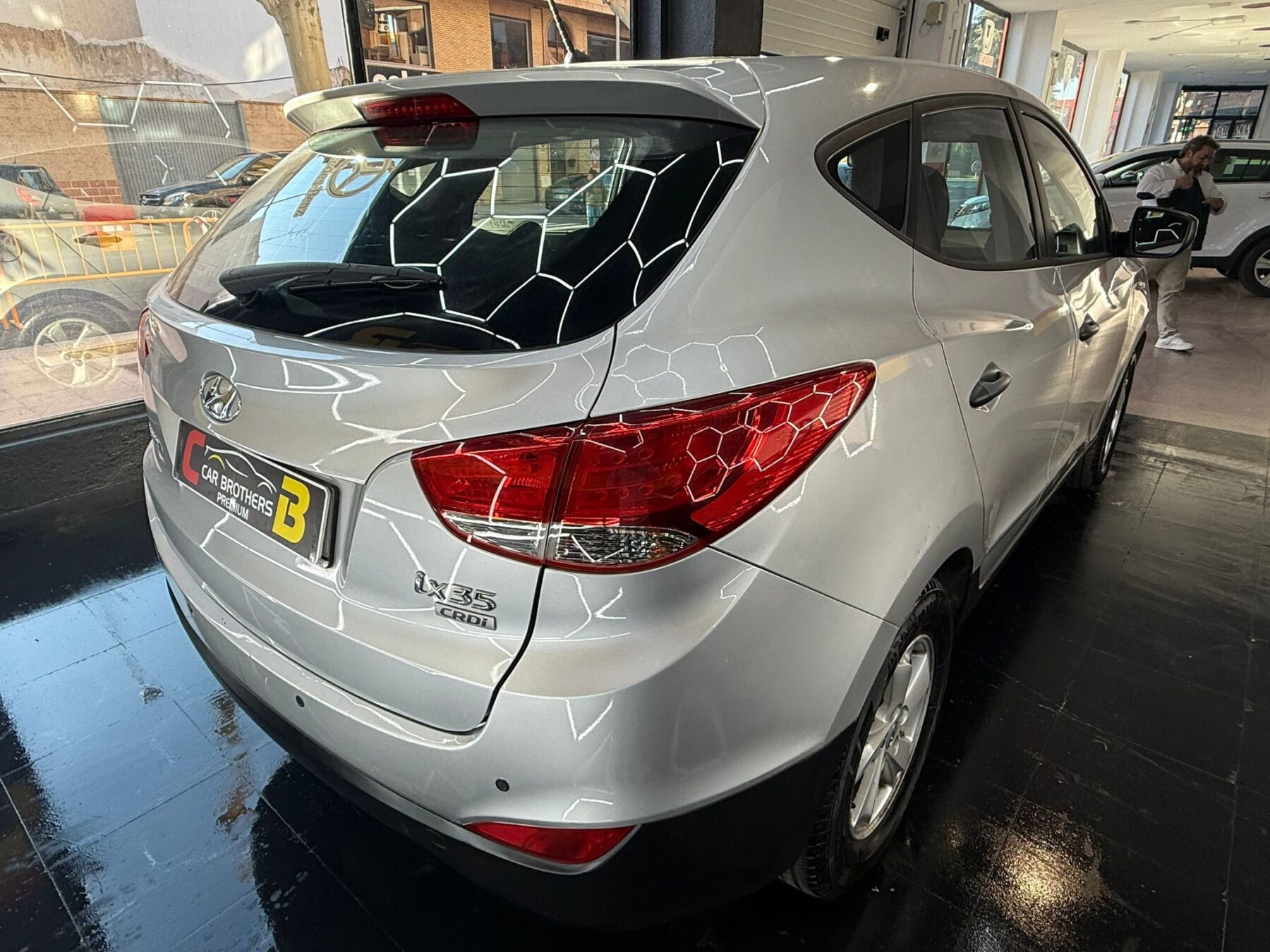 HYUNDAI Ix35 DRIVE