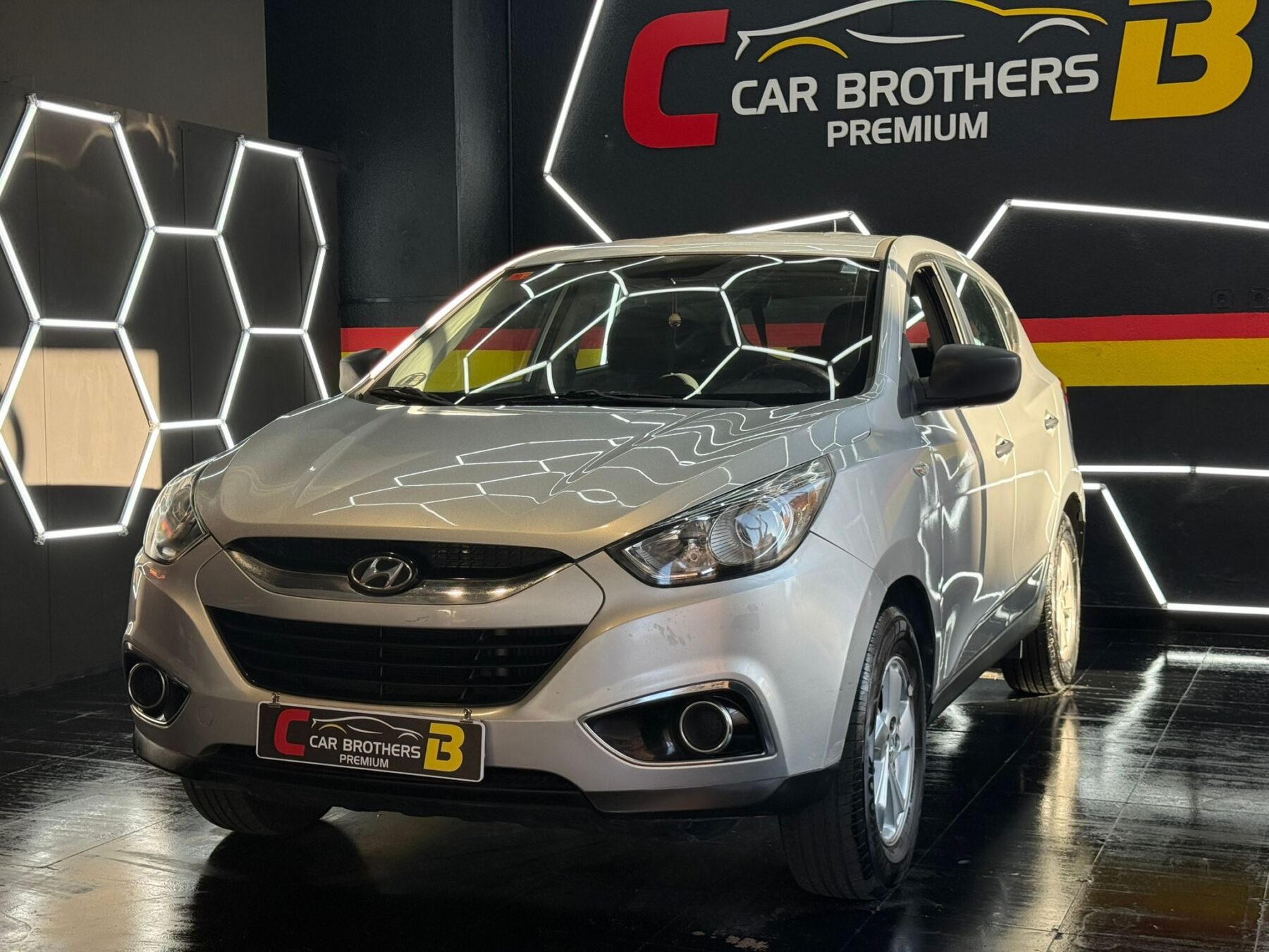 HYUNDAI Ix35 DRIVE