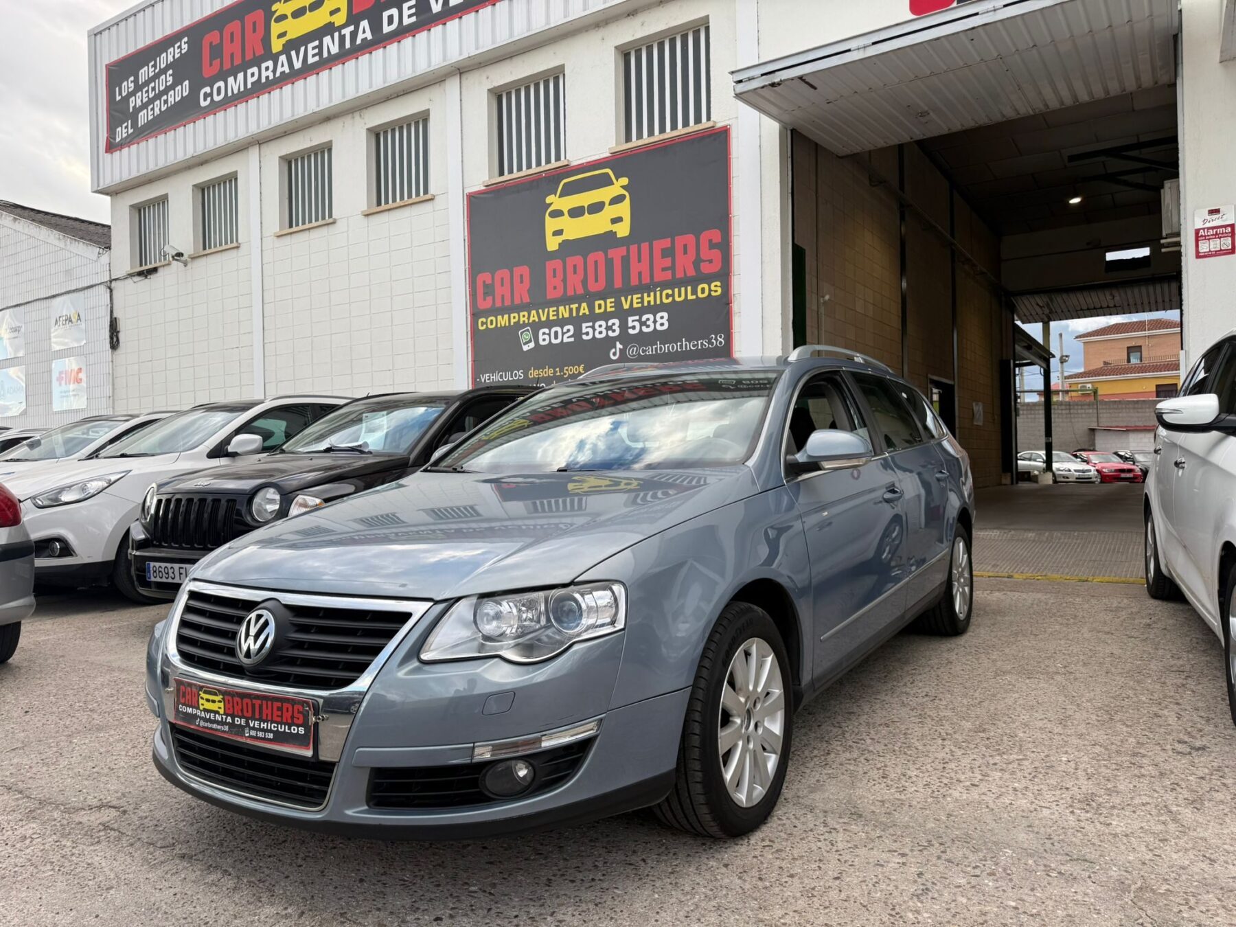 VOLKSWAGEN passat advance plus