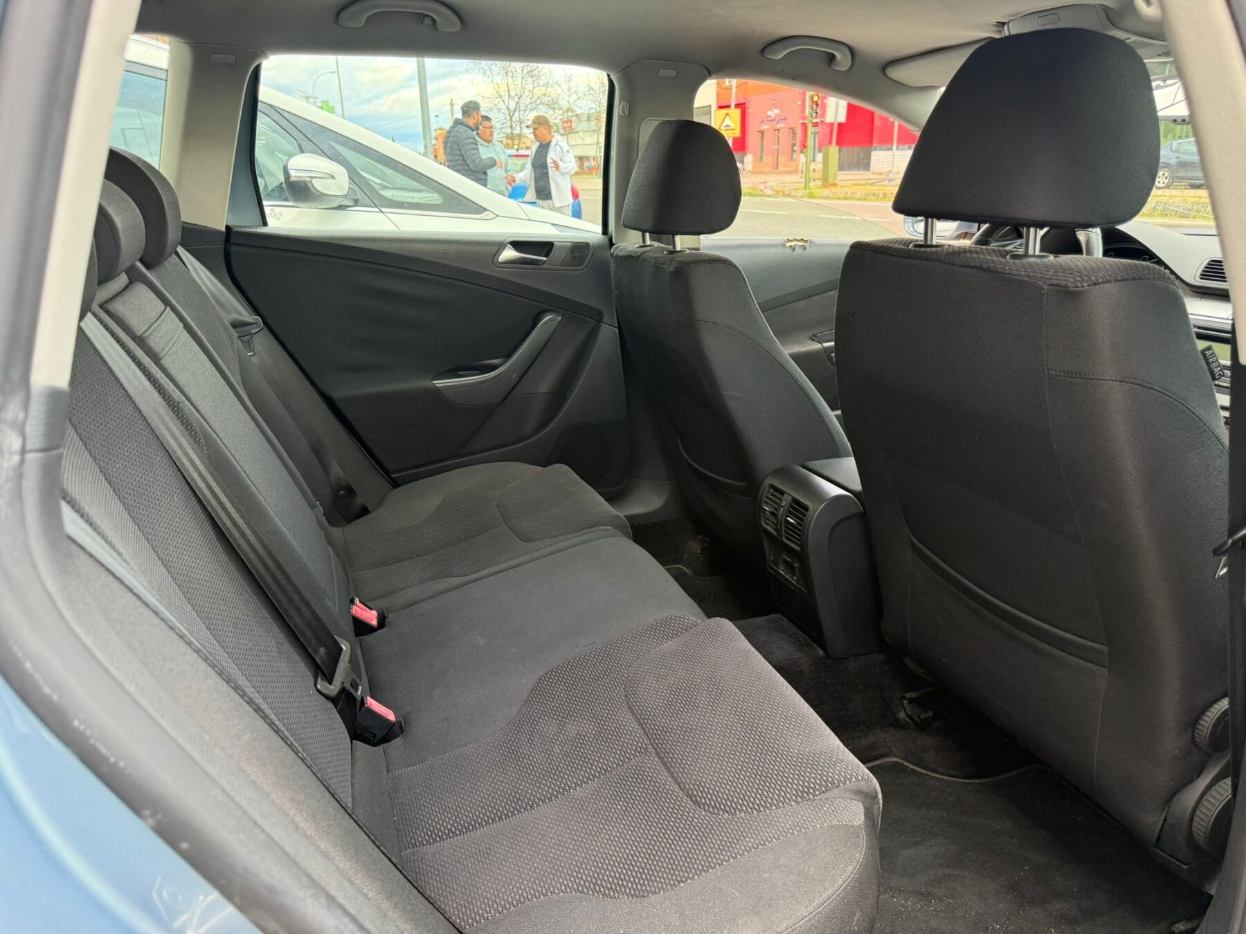 VOLKSWAGEN passat advance plus