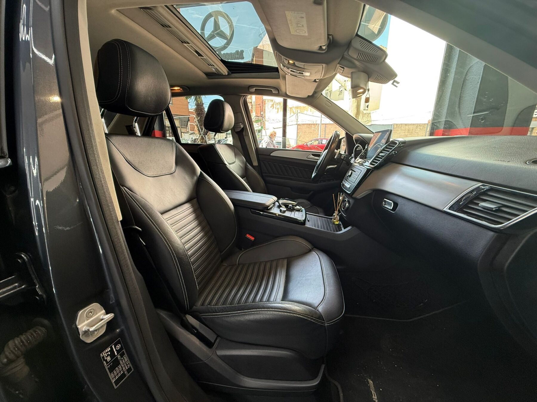 MERCEDES-BENZ GLE AMG-LINE