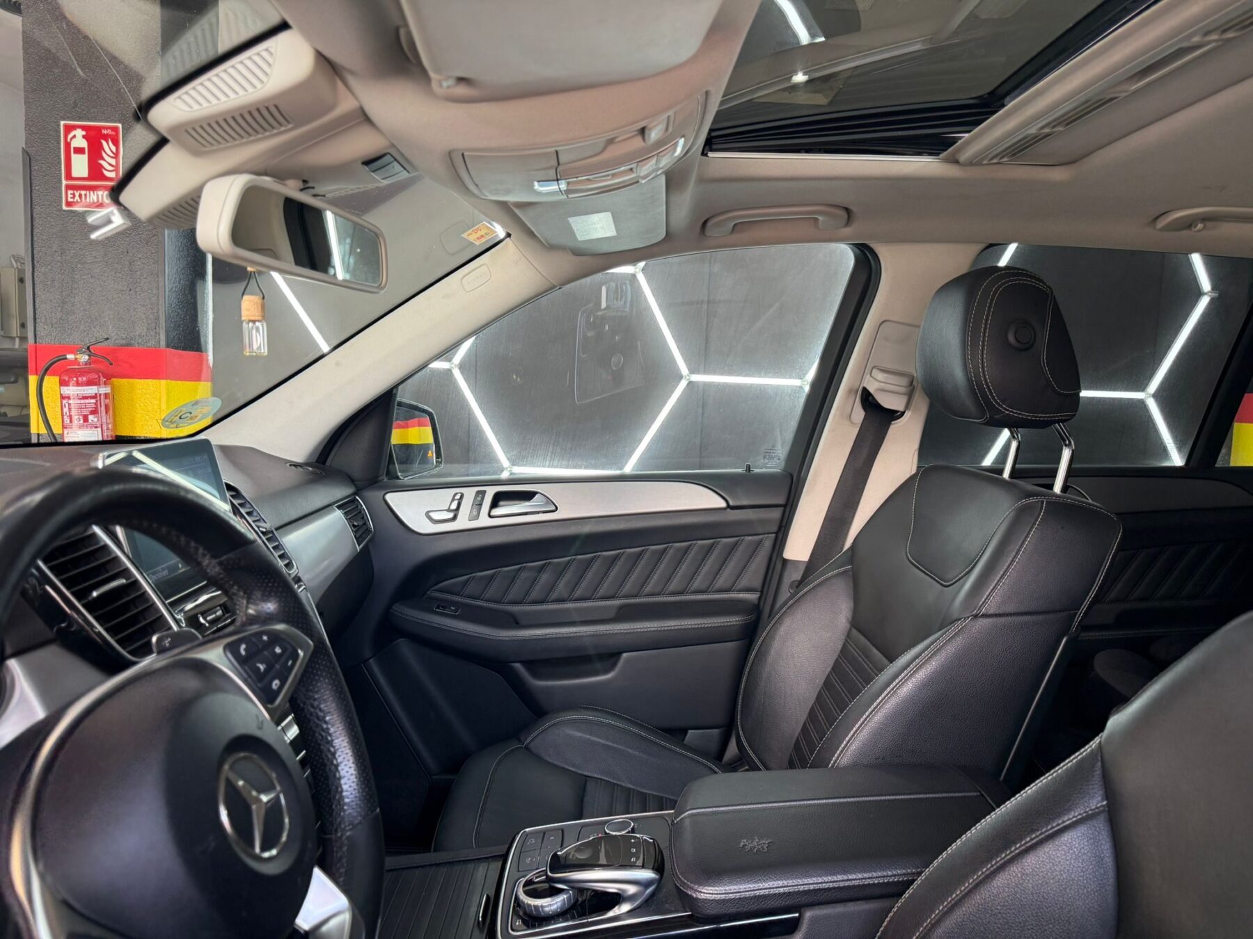 MERCEDES-BENZ GLE AMG-LINE