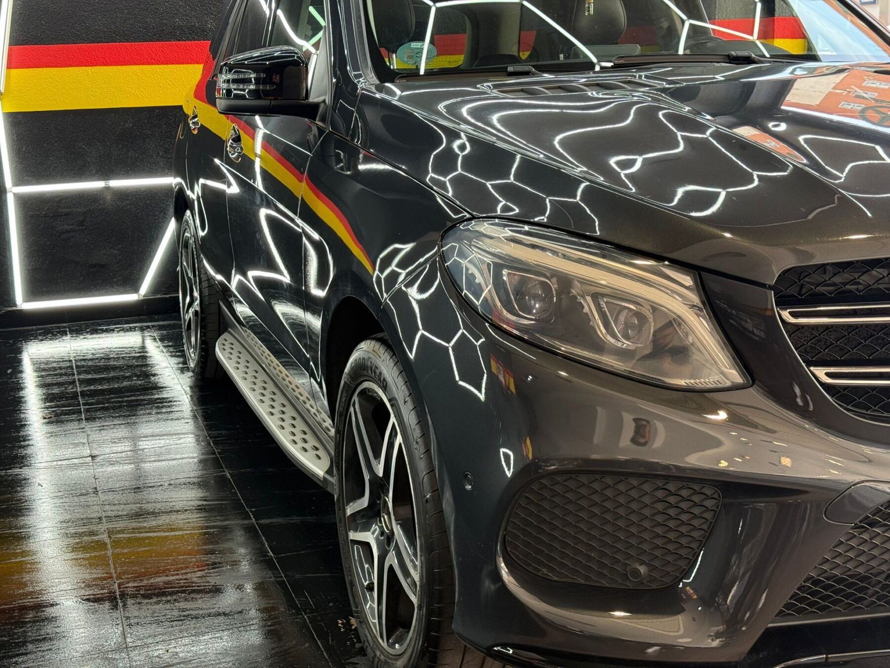 MERCEDES-BENZ GLE AMG-LINE