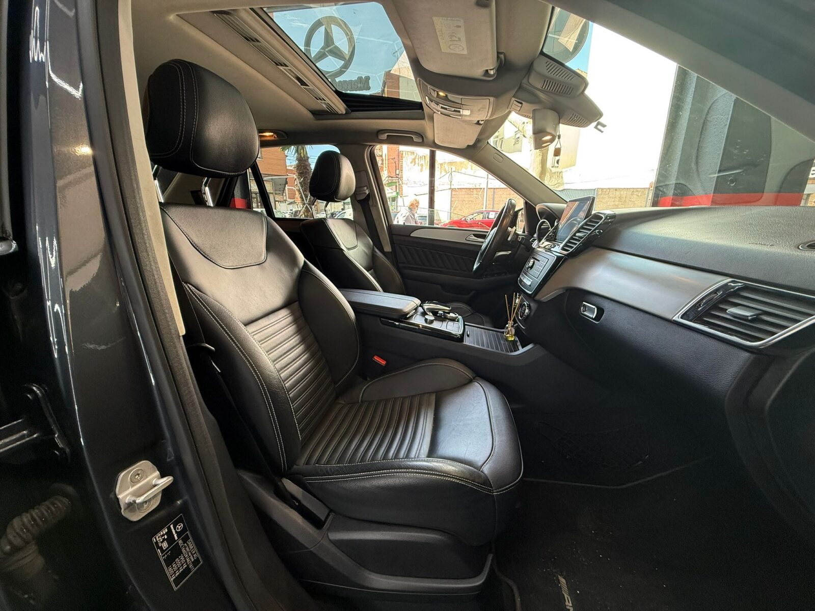 MERCEDES-BENZ GLE AMG-LINE