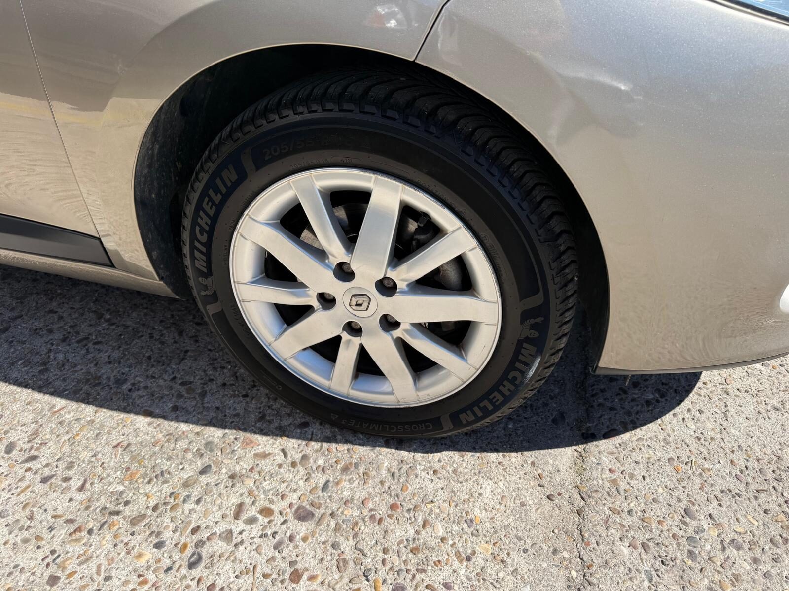 RENAULT Megane 1.6i tom tom 