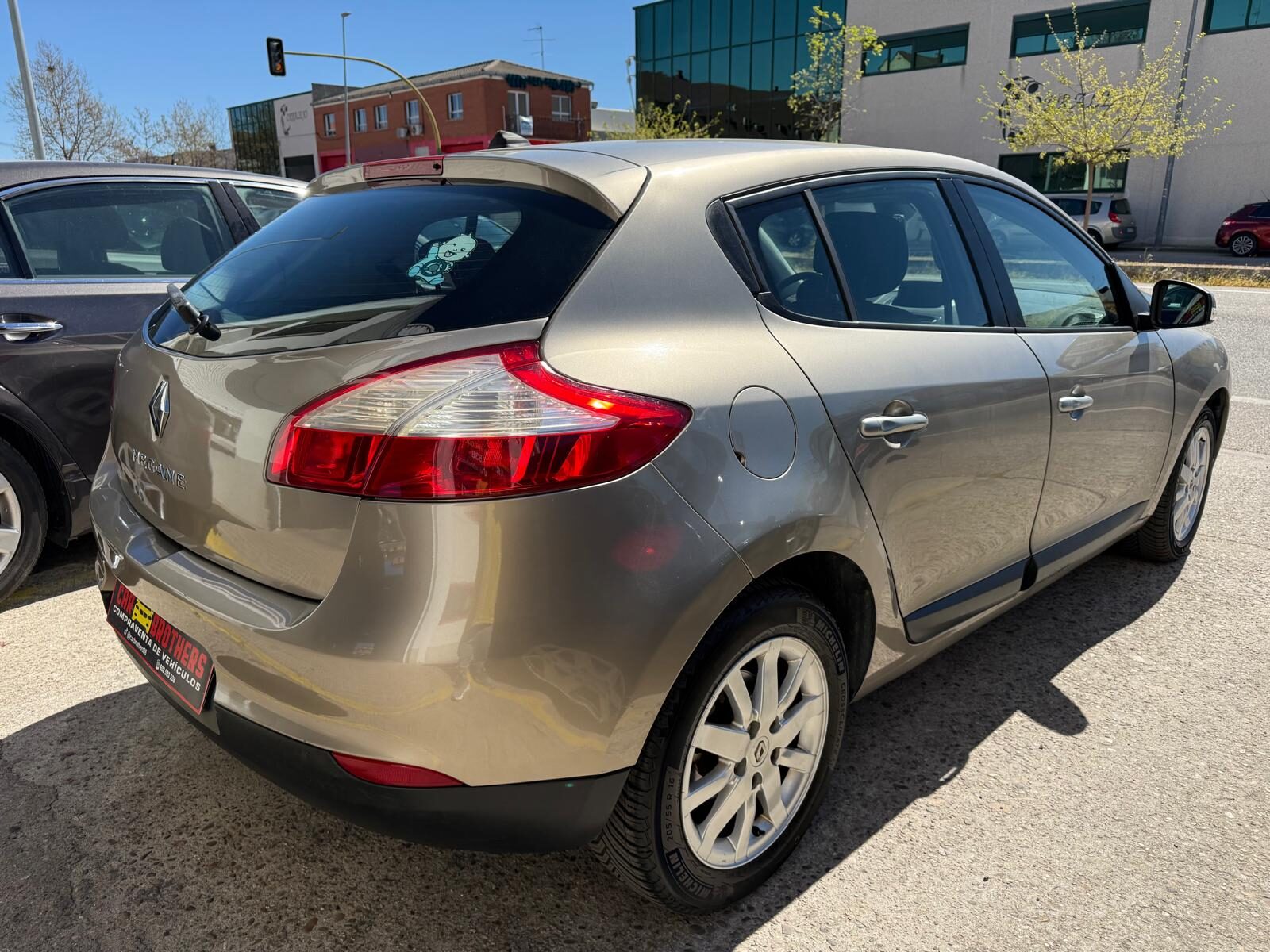 RENAULT Megane 1.6i tom tom 