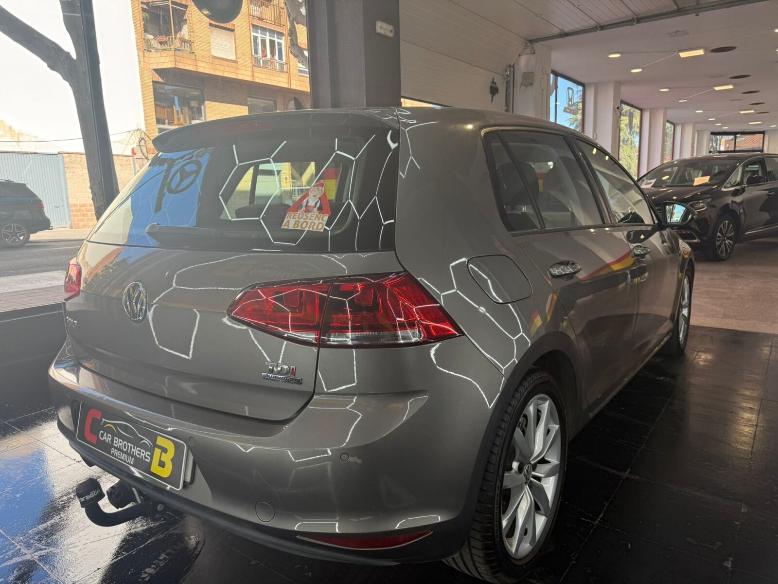 VOLKSWAGEN Golf SPORT