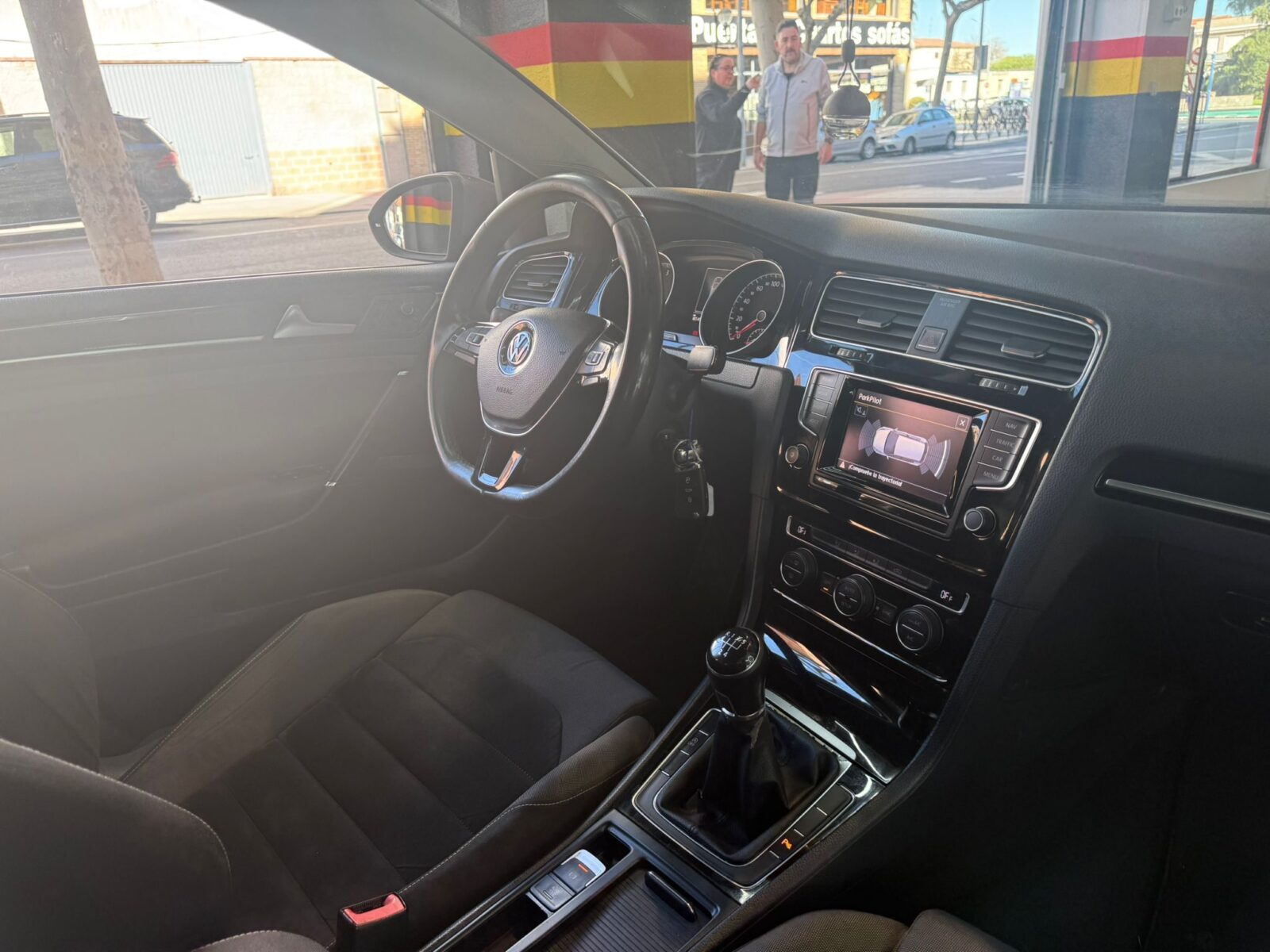 VOLKSWAGEN Golf SPORT