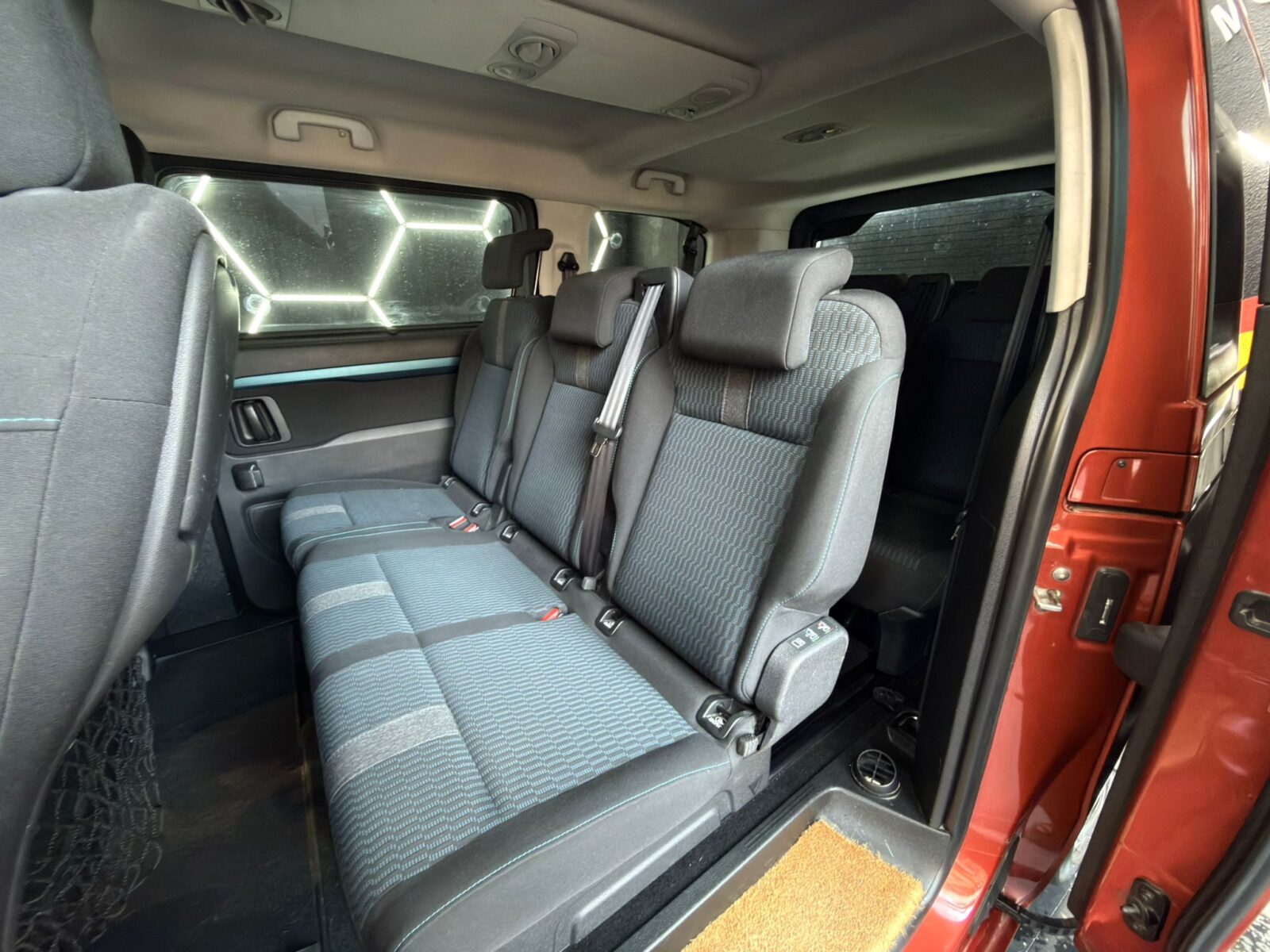 PEUGEOT 2.0 HDI ACTIVE