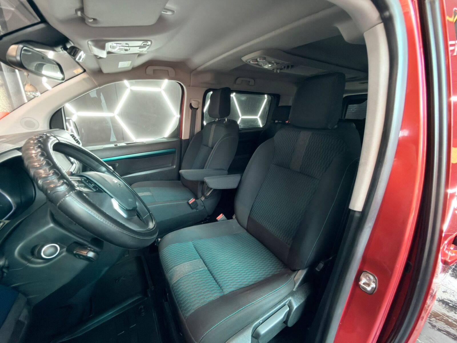 PEUGEOT 2.0 HDI ACTIVE