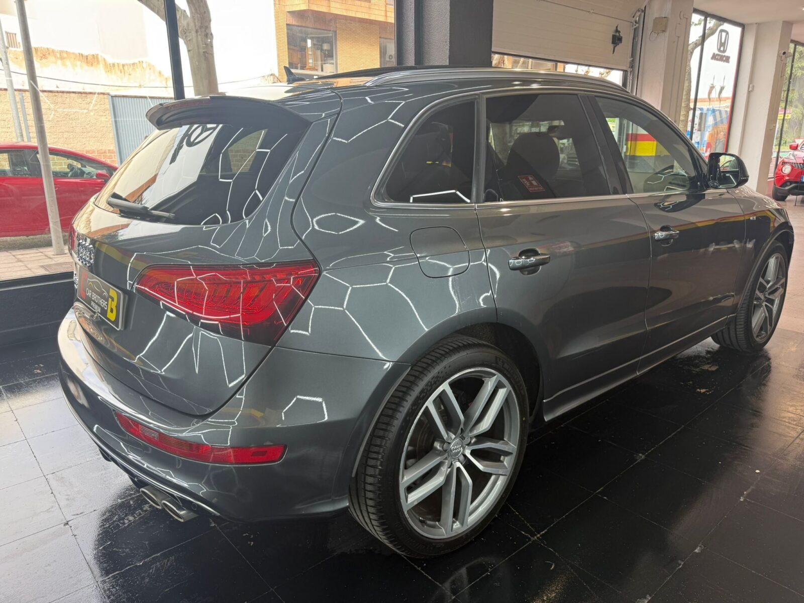 AUDI SQ5 CUATTRO