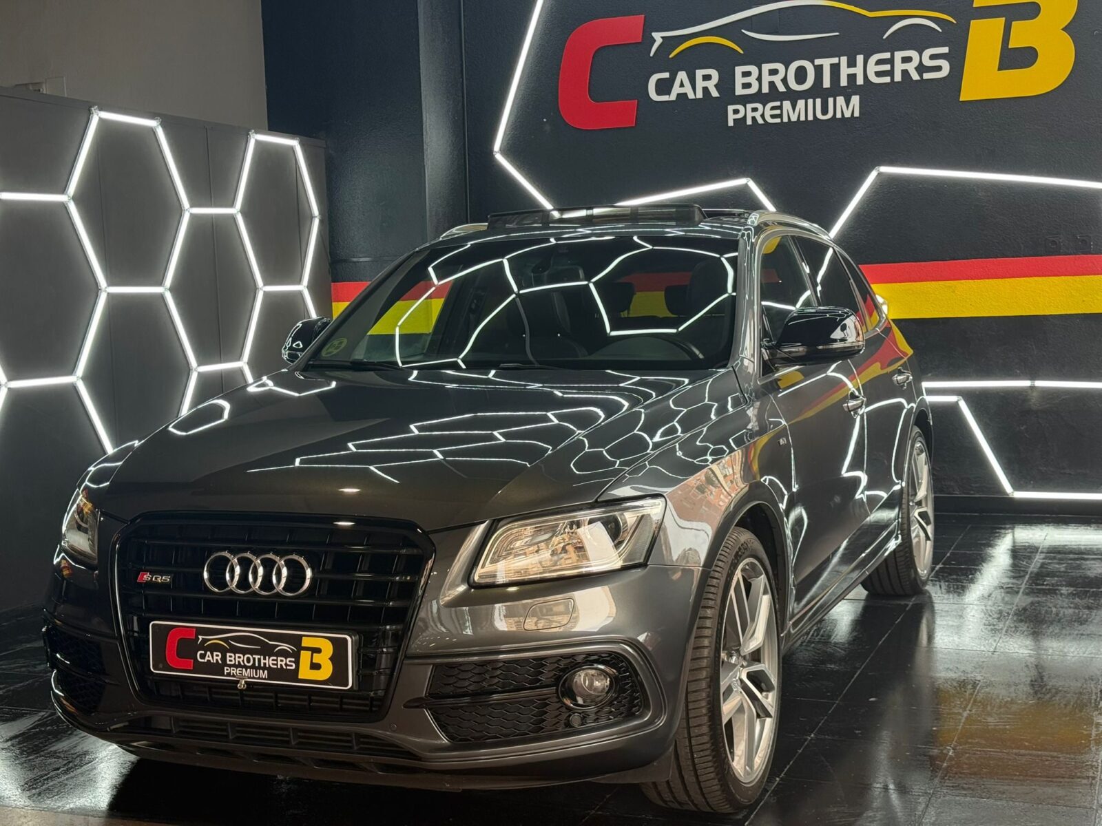 AUDI SQ5 CUATTRO