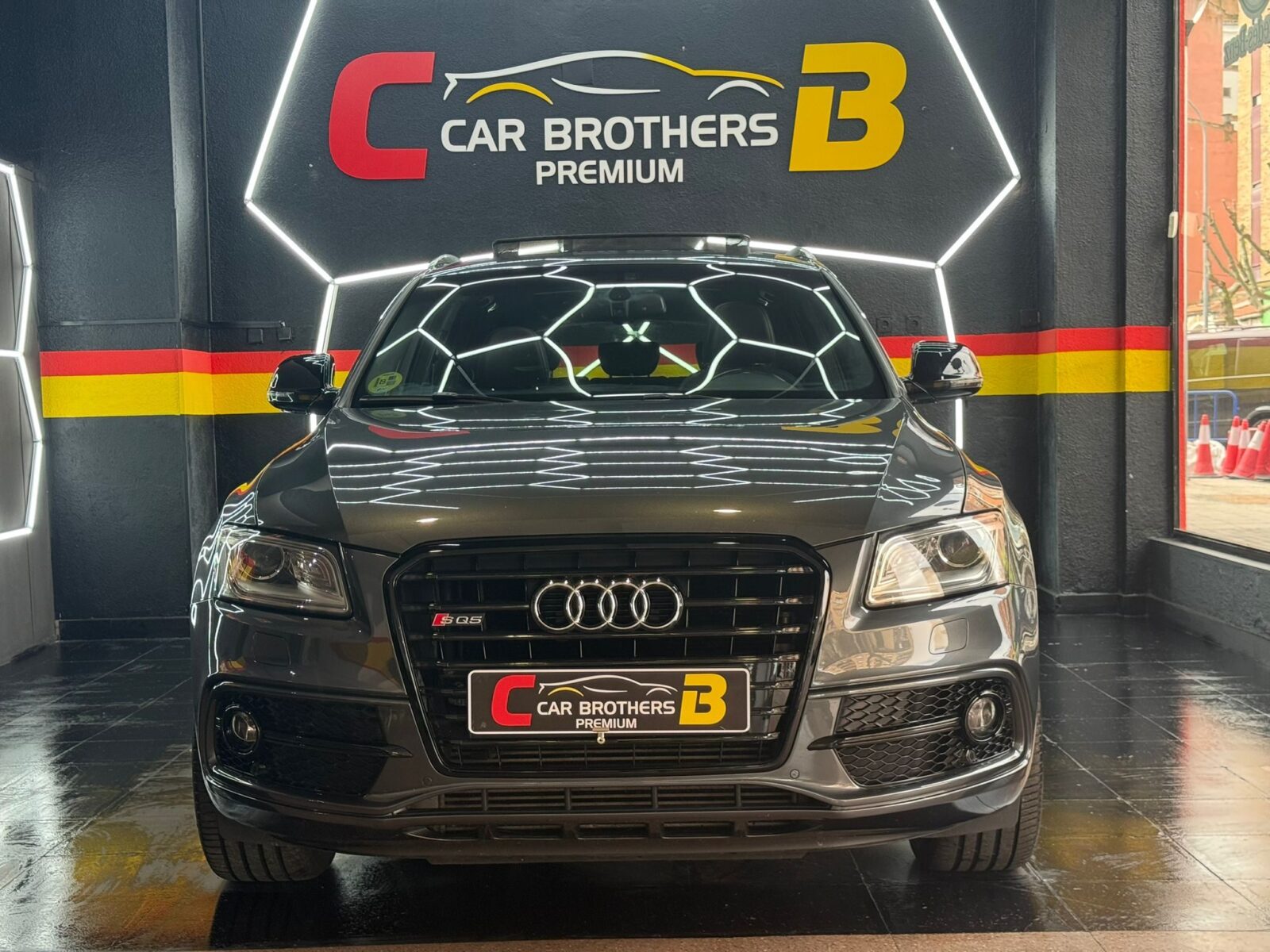AUDI SQ5 CUATTRO
