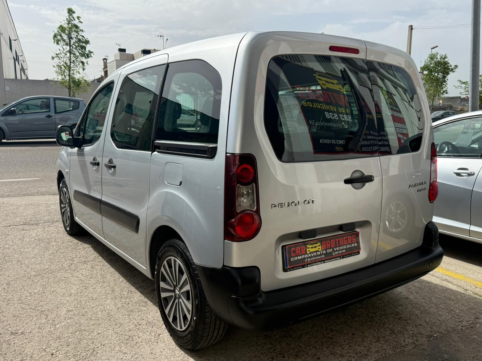 PEUGEOT PARNTER business