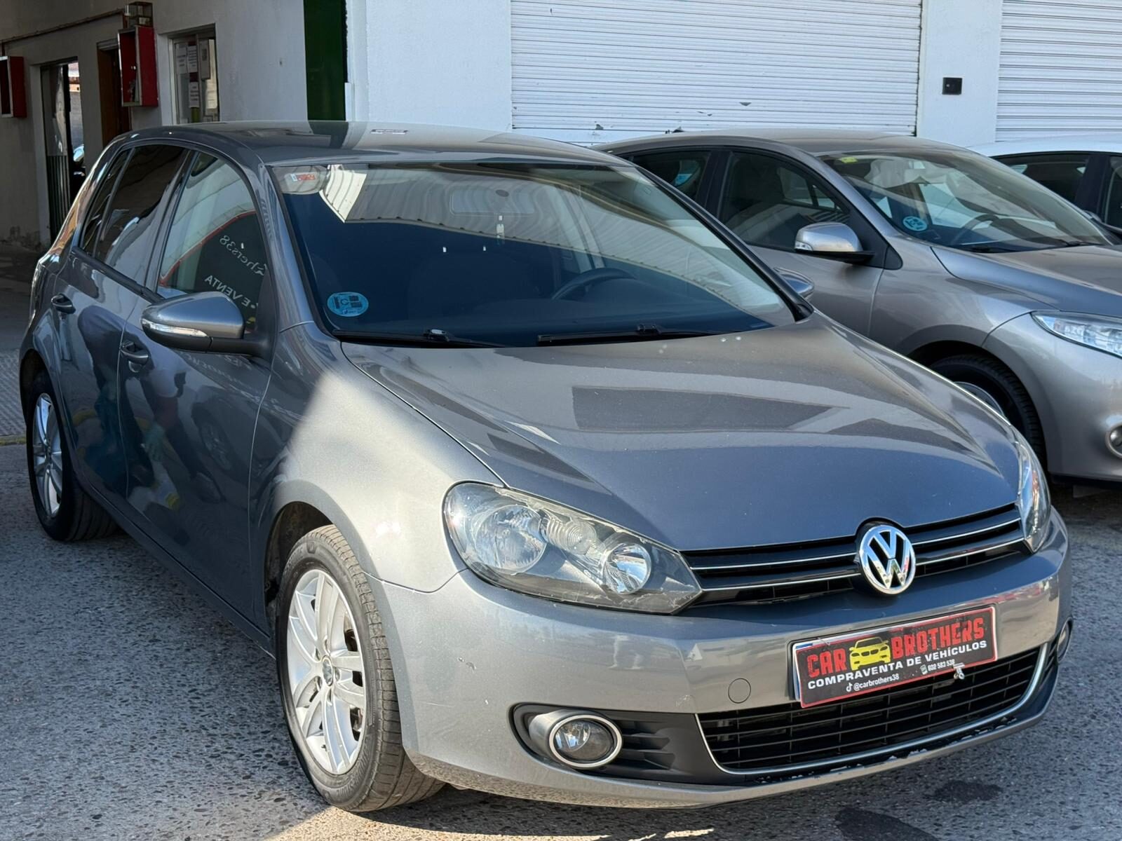VOLKSWAGEN Golf VI