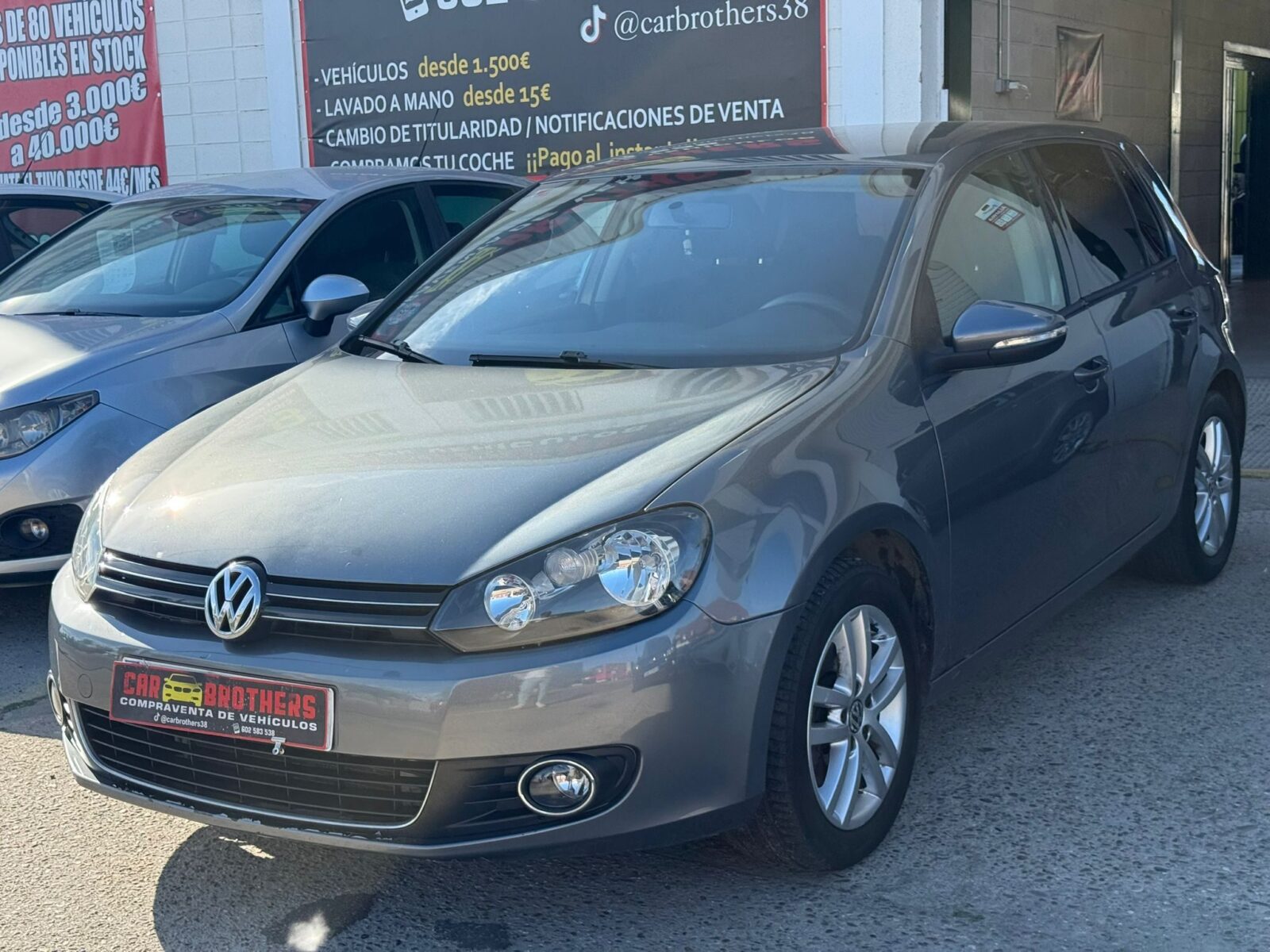 VOLKSWAGEN Golf VI