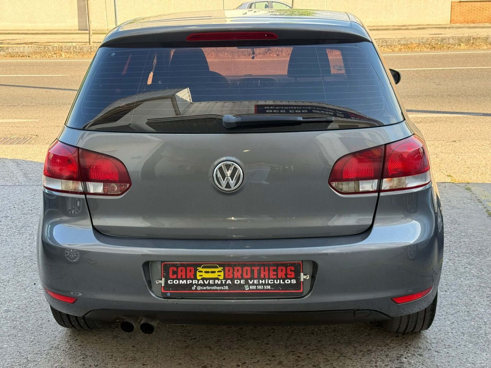 VOLKSWAGEN Golf VI