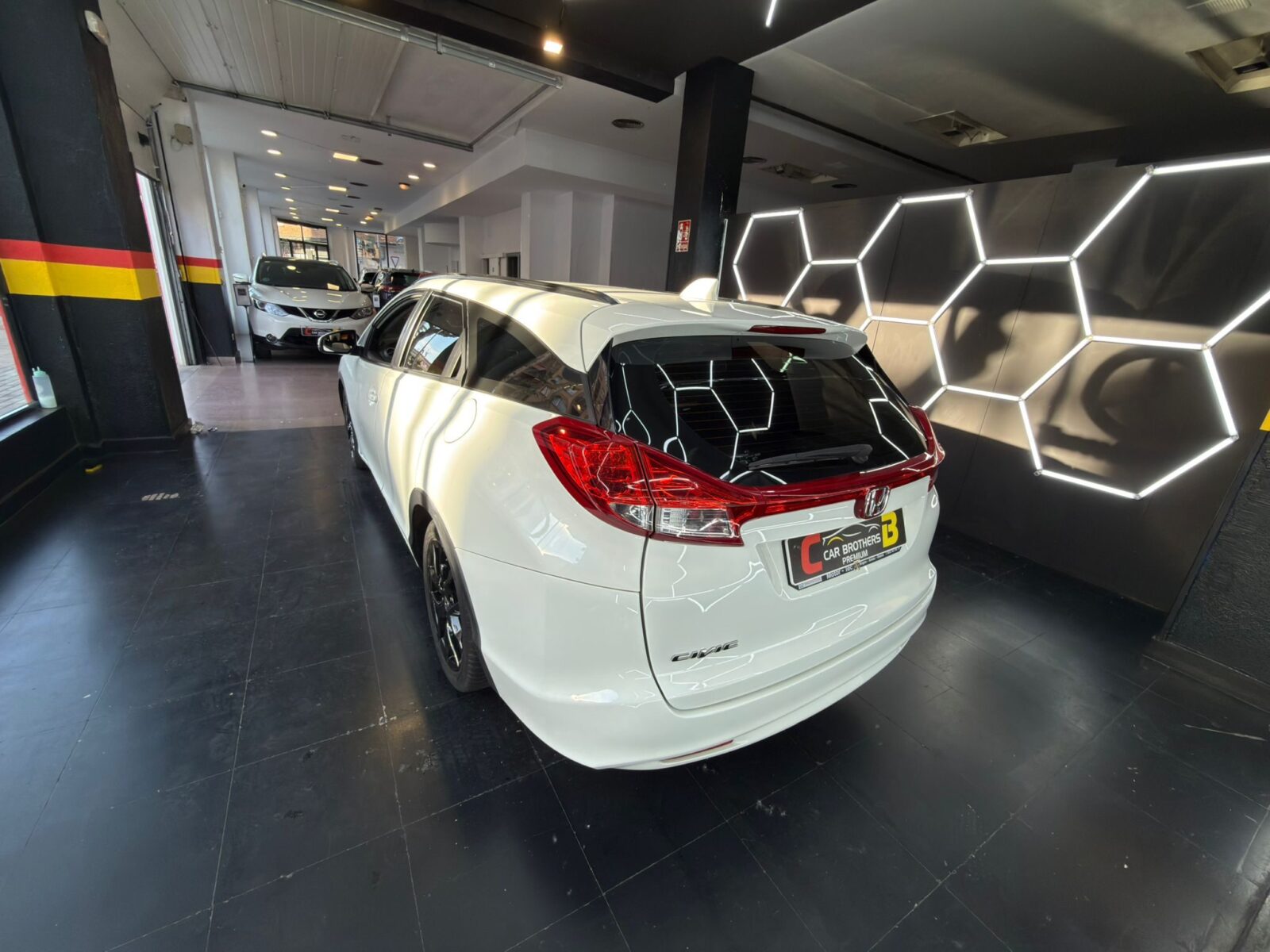 HONDA CIVIC FAMILIAR 1.6 DTEC ELEGANCE