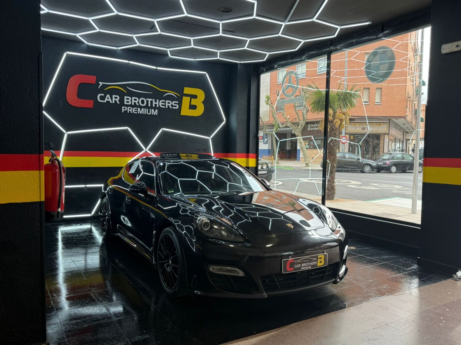 PORSCHE Panamera TURBO S 
