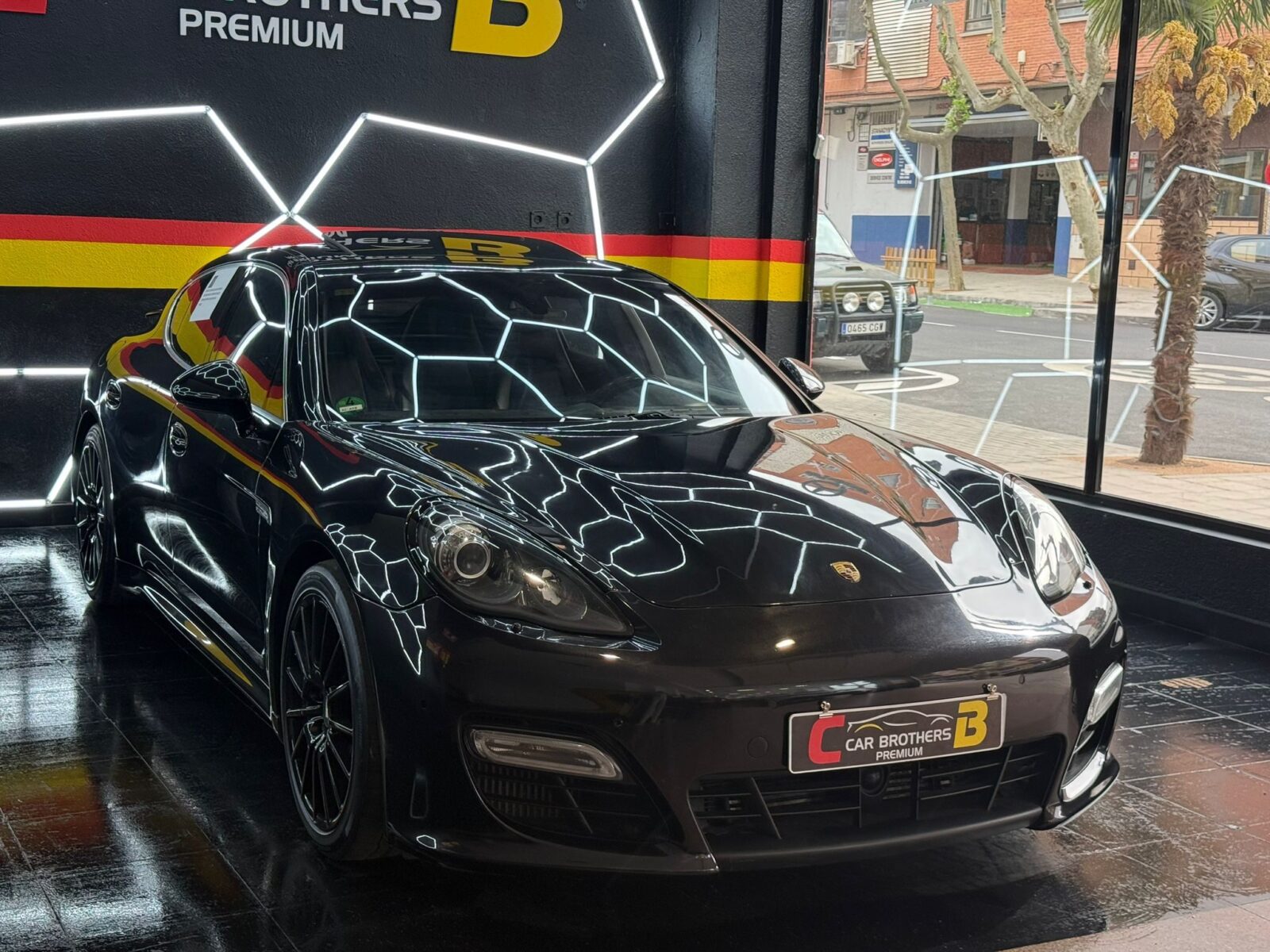 PORSCHE Panamera TURBO S 