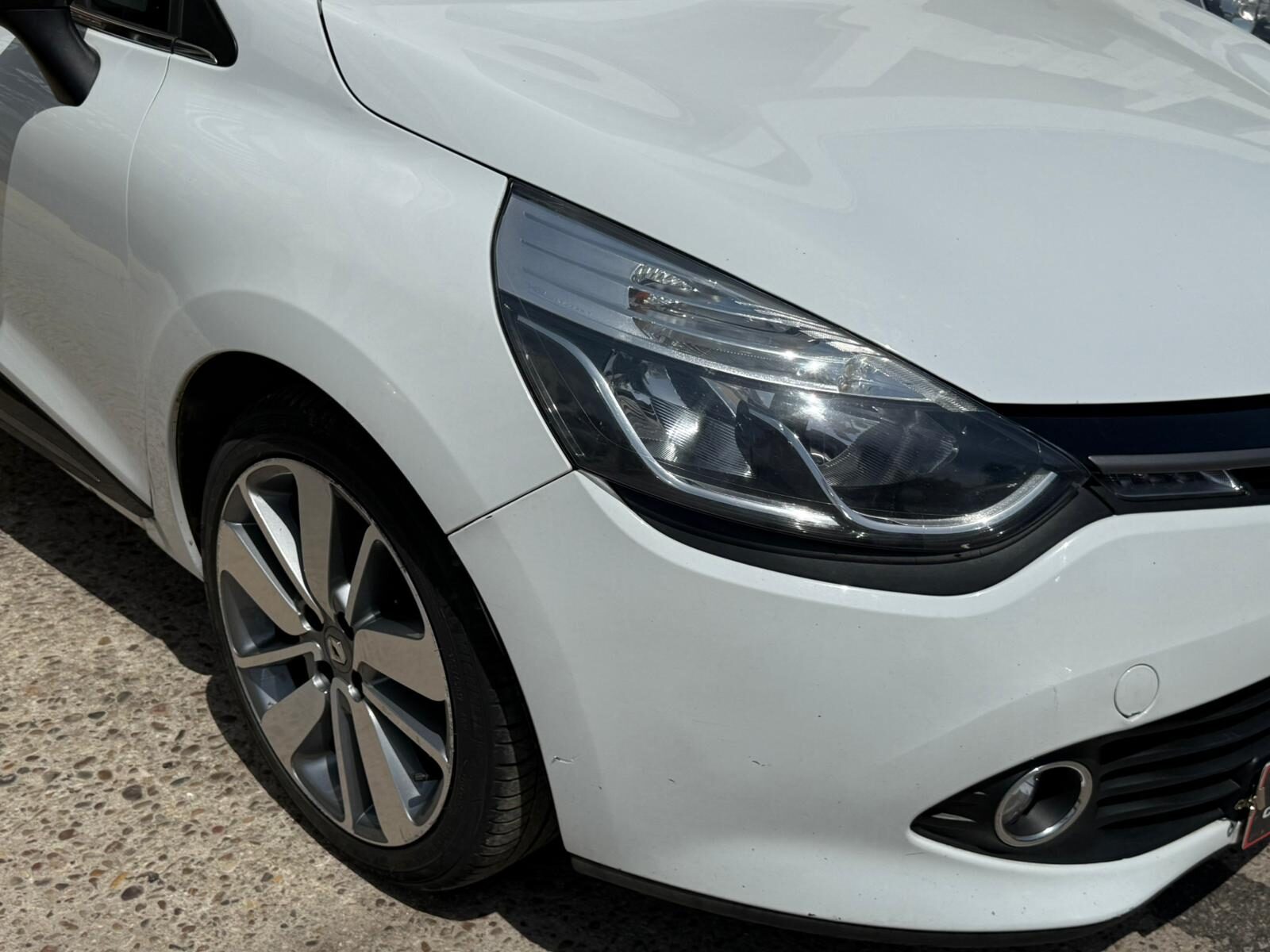 RENAULT Clio tecnofeel