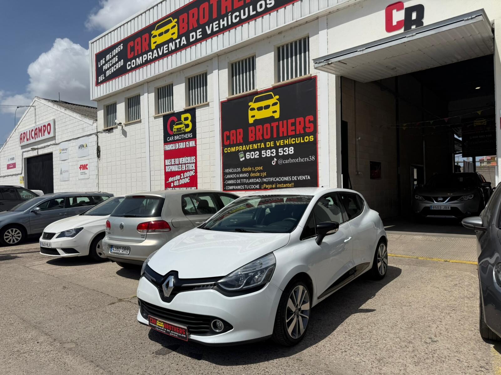 RENAULT Clio tecnofeel