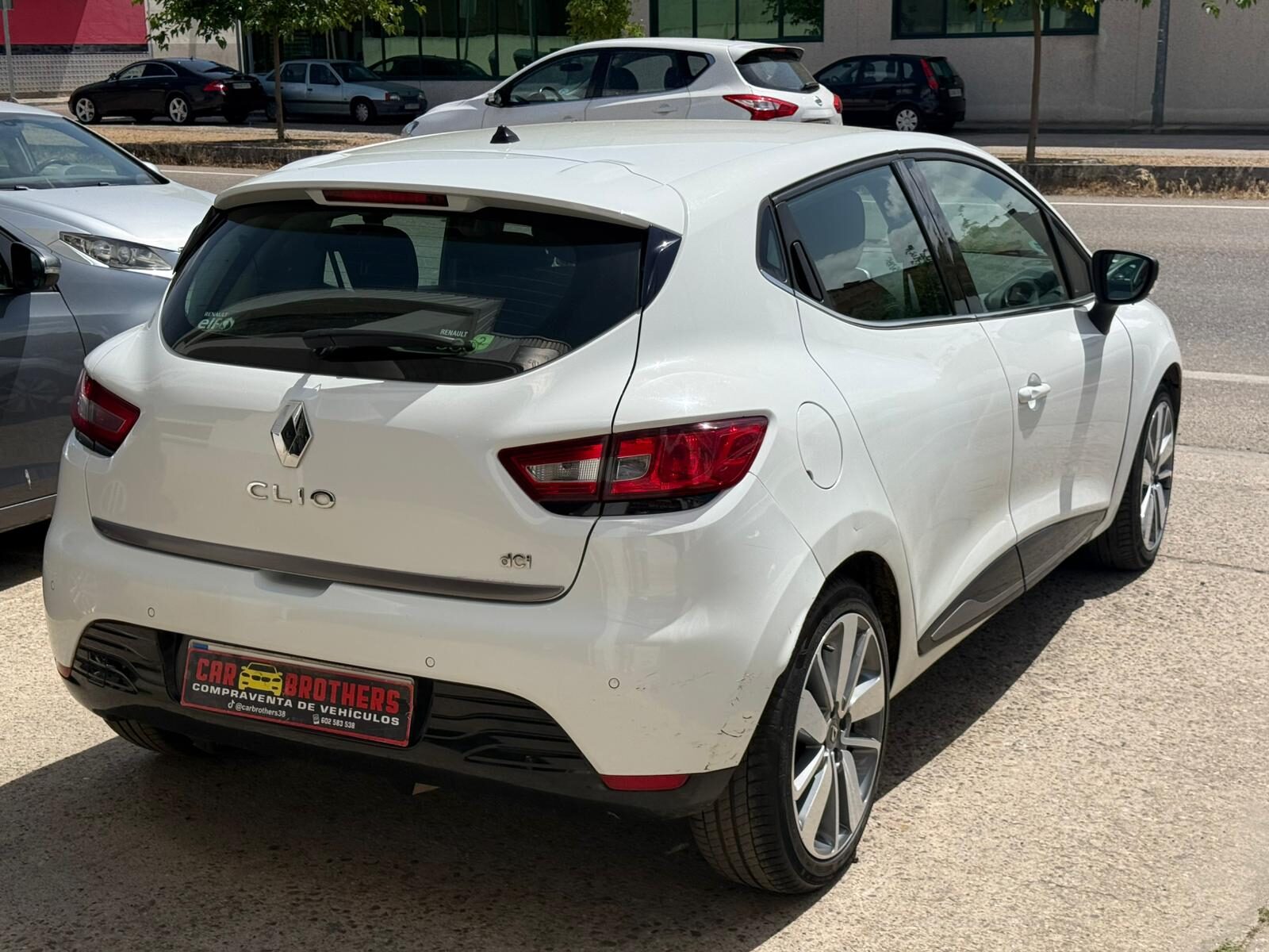 RENAULT Clio tecnofeel