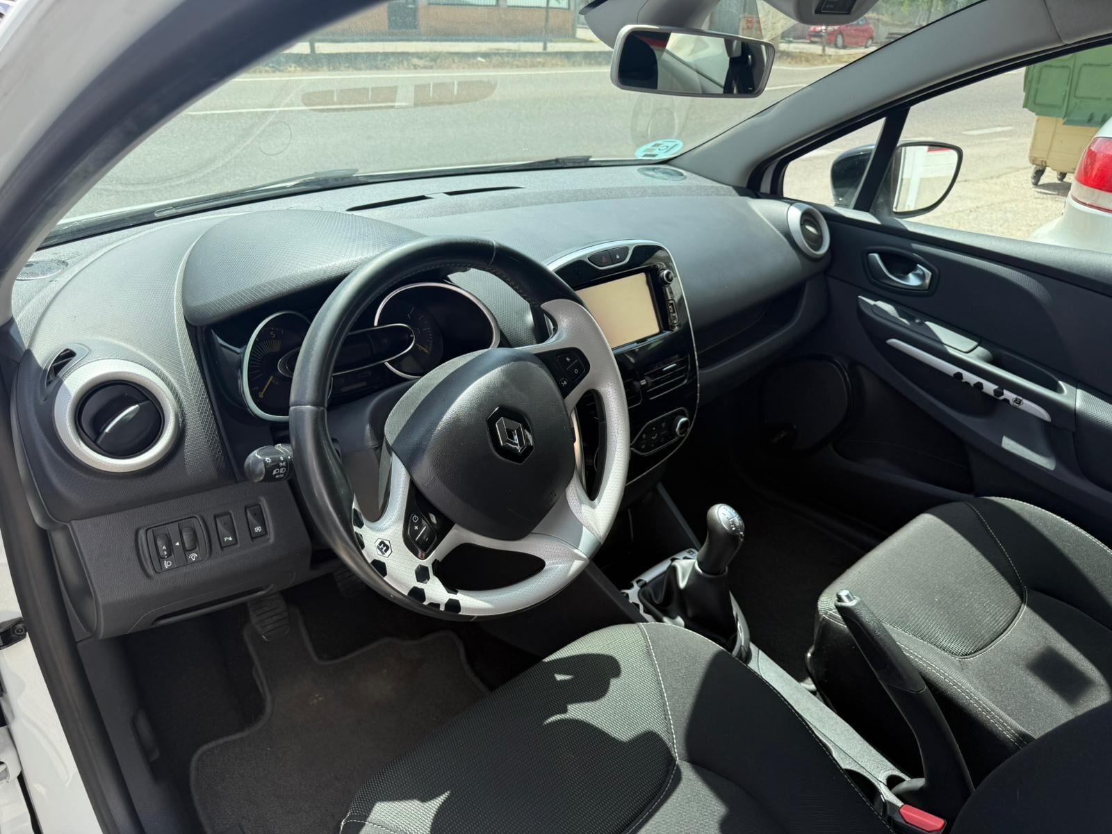 RENAULT Clio tecnofeel