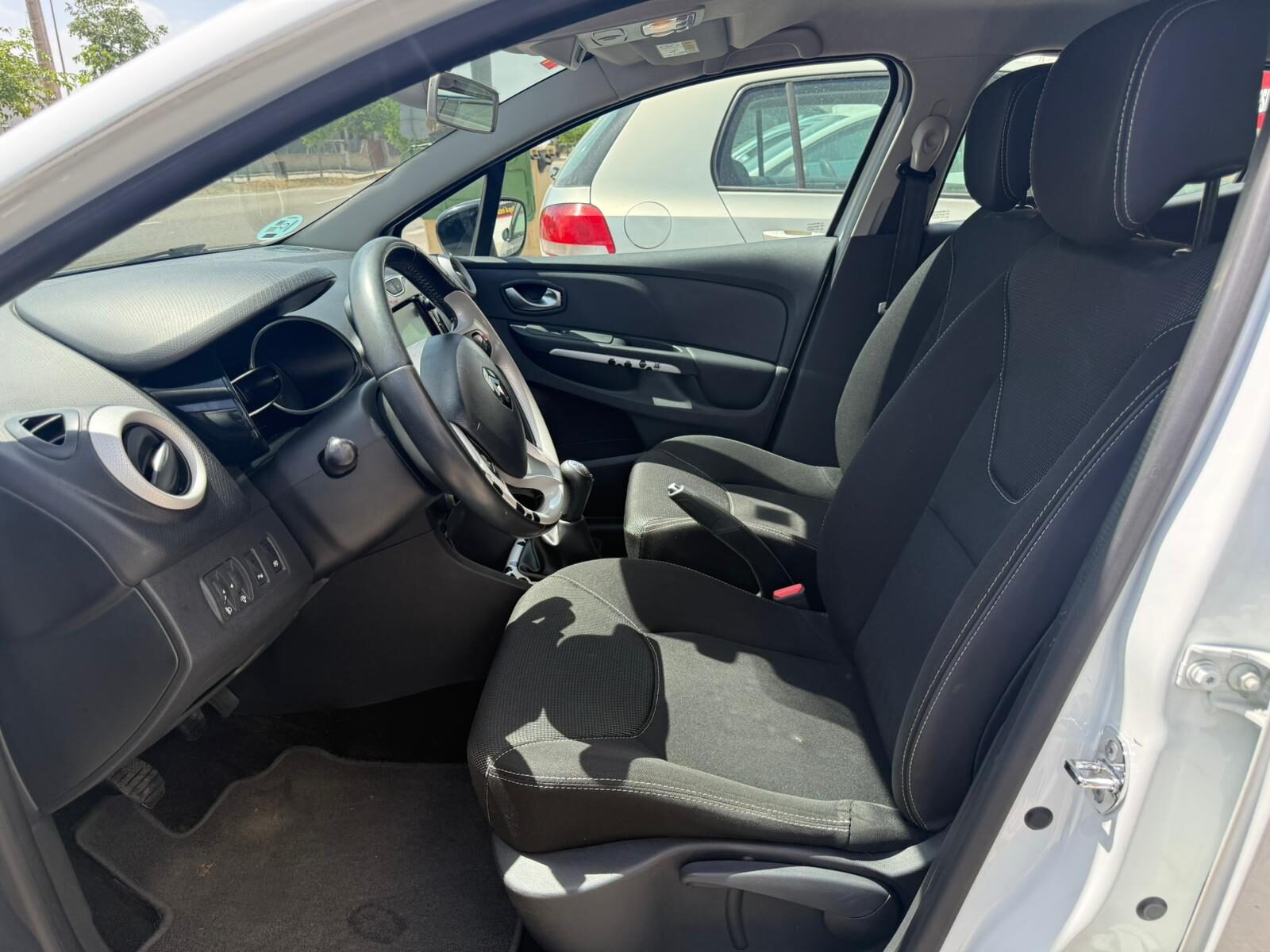 RENAULT Clio tecnofeel