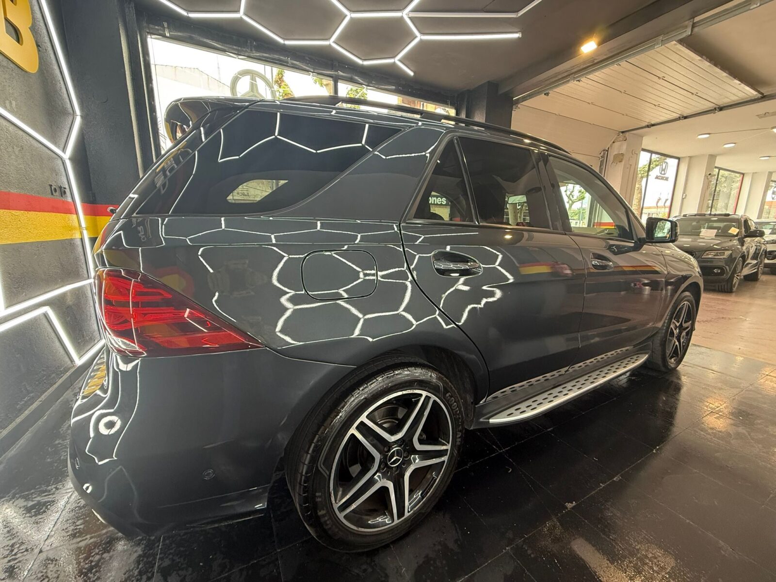 MERCEDES-BENZ GLE AMG-LINE