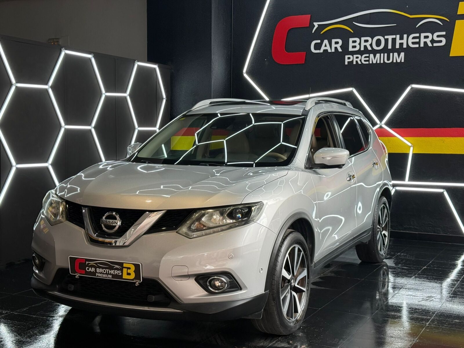 NISSAN XTRAIL TEKNA 360