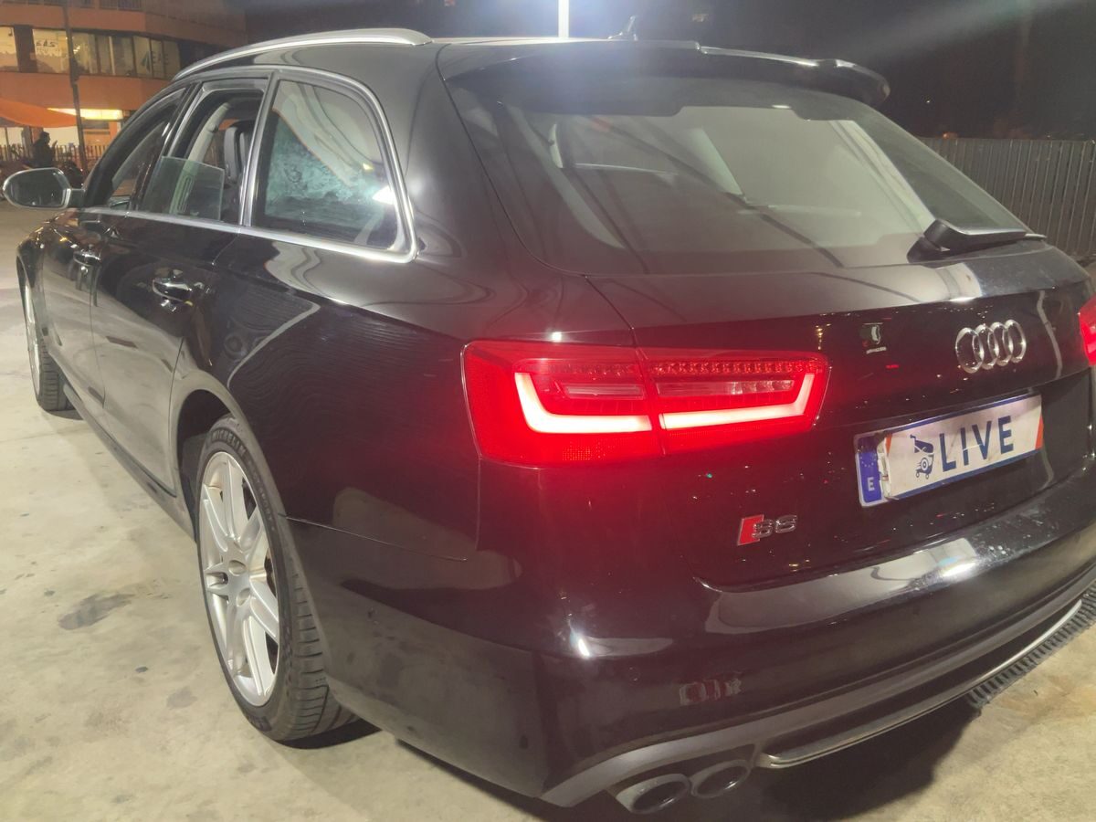 AUDI S6 CUATTRO