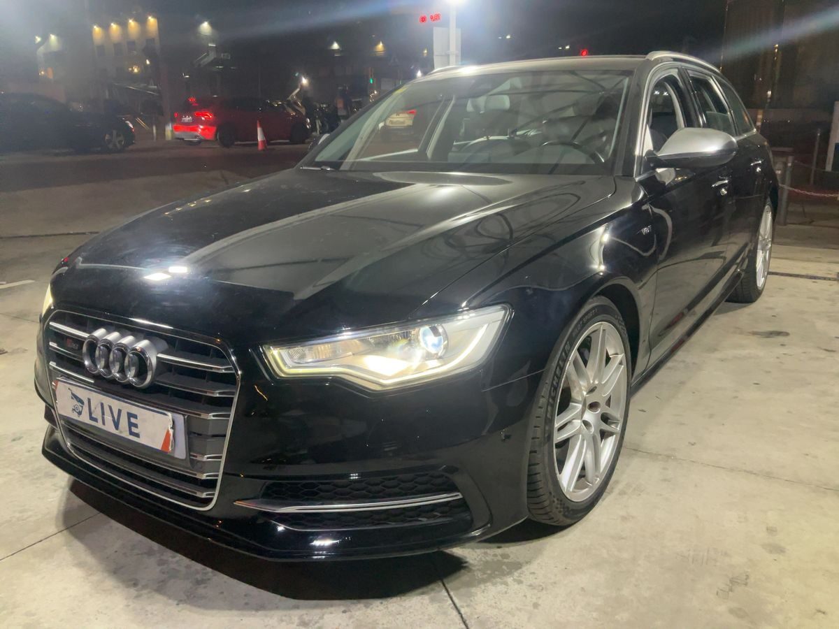 AUDI S6 CUATTRO