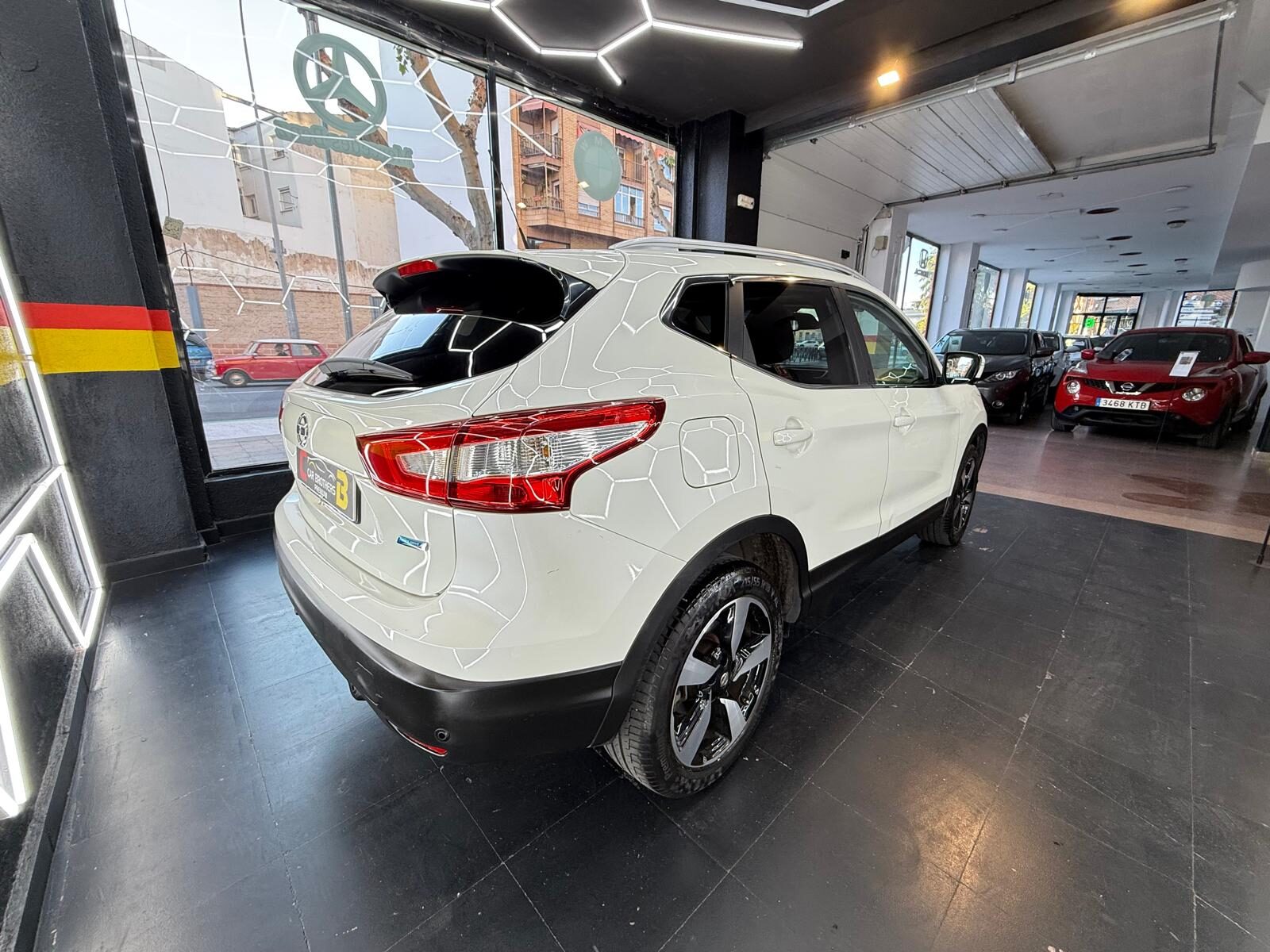 NISSAN QASQHAI 360 