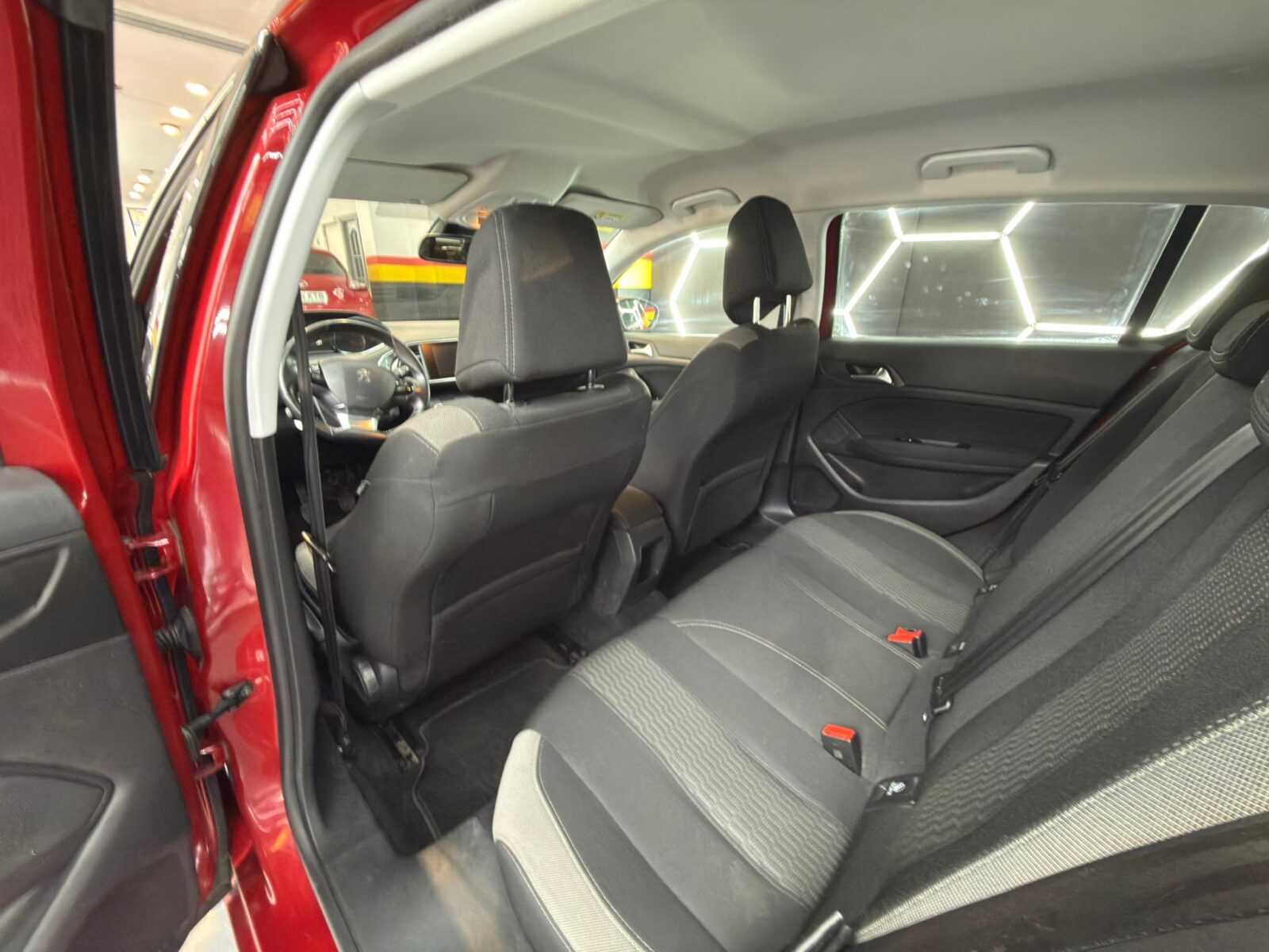 PEUGEOT 308 1.6 HDI STYLE