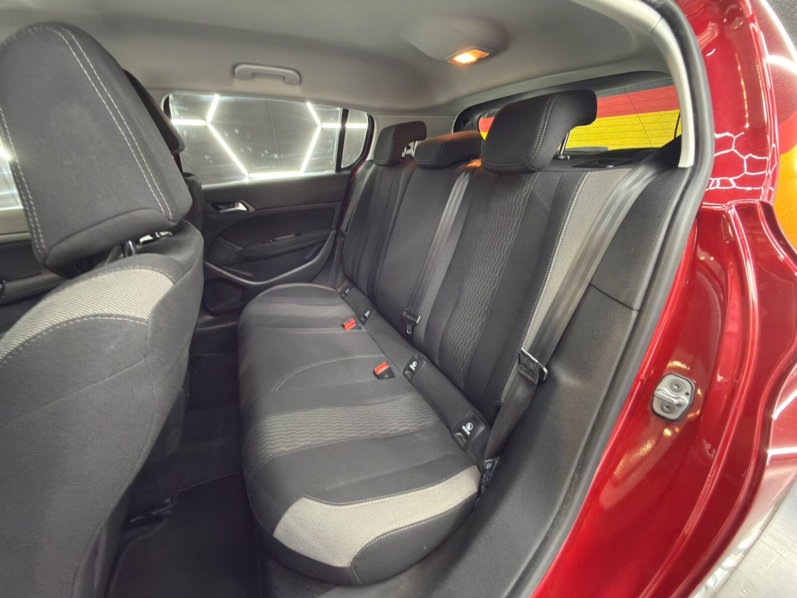PEUGEOT 308 1.6 HDI STYLE
