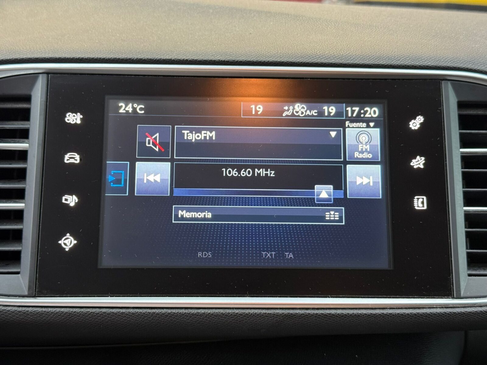 PEUGEOT 308 1.6 HDI STYLE