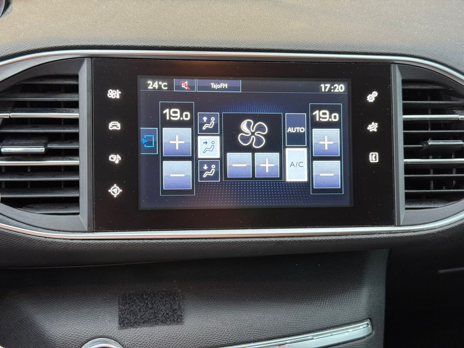 PEUGEOT 308 1.6 HDI STYLE