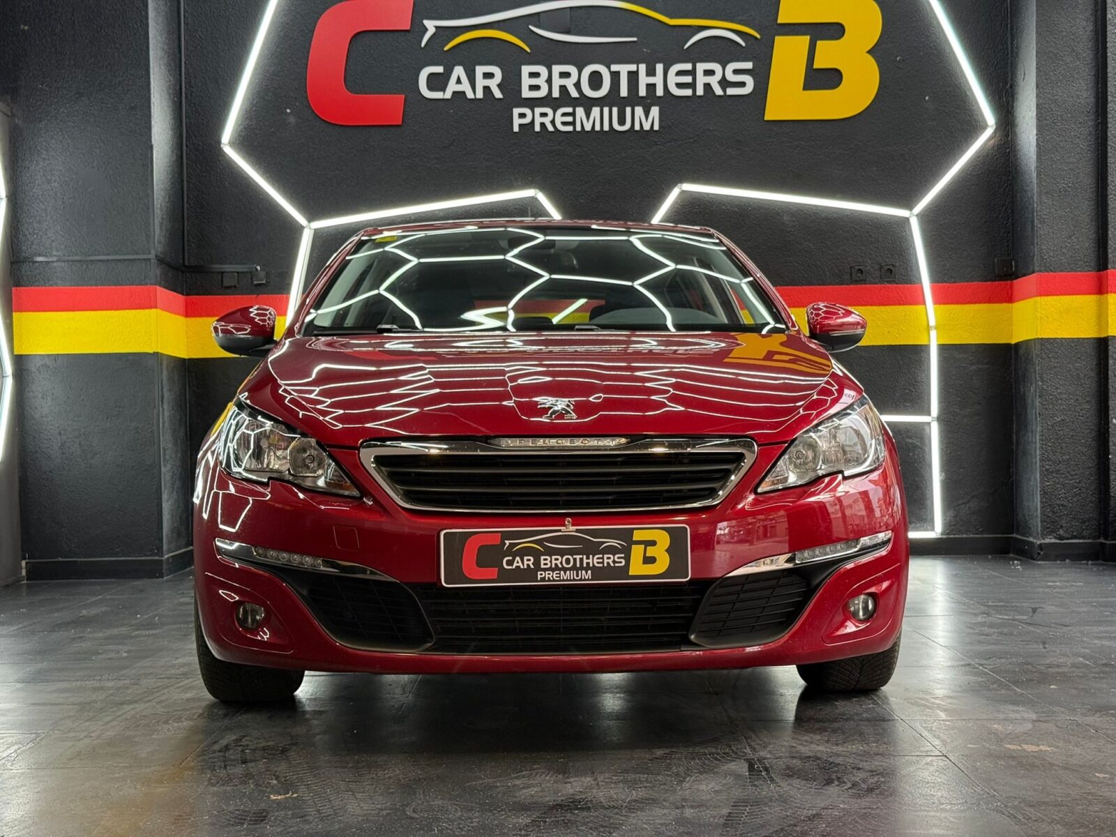 PEUGEOT 308 1.6 HDI STYLE