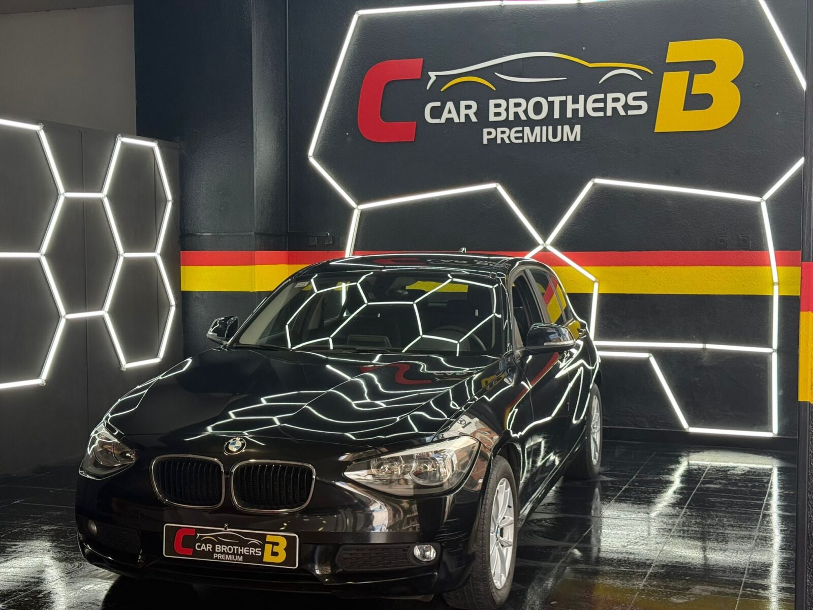 BMW Serie 1 116D 2.0 DIESEL