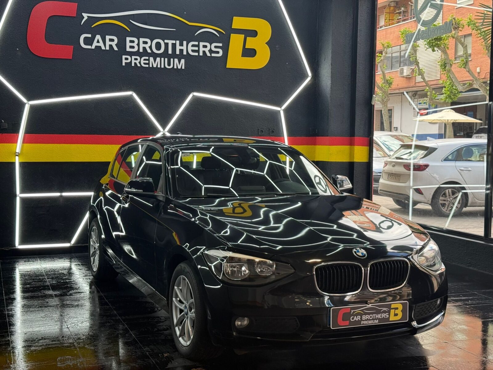 BMW Serie 1 116D 2.0 DIESEL